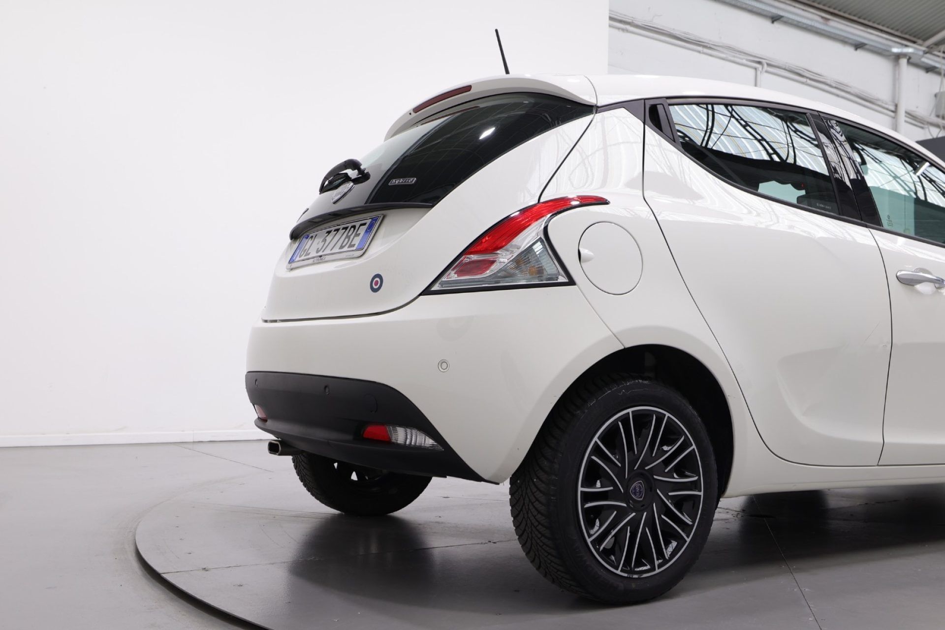 Lancia Ypsilon