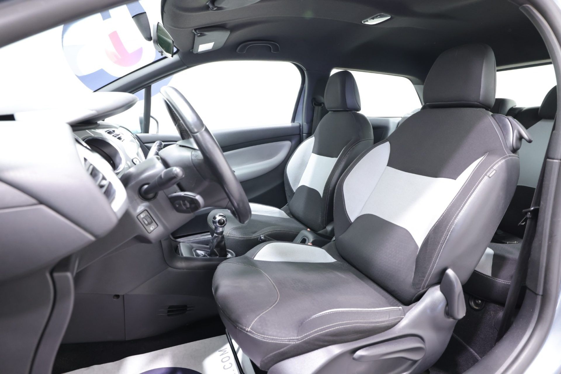 DS Automobiles DS 3