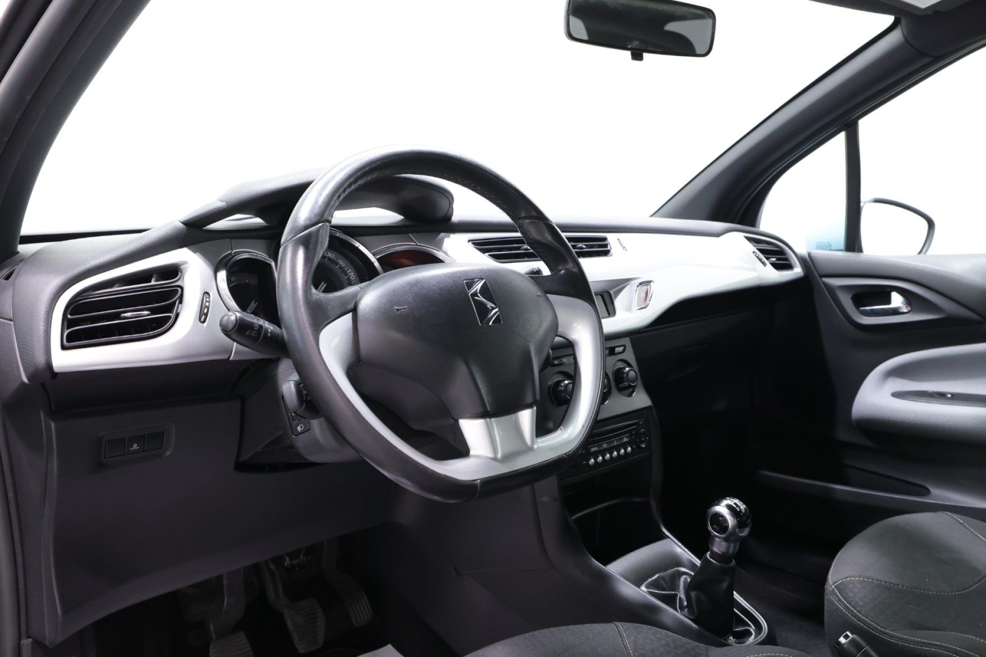 DS Automobiles DS 3