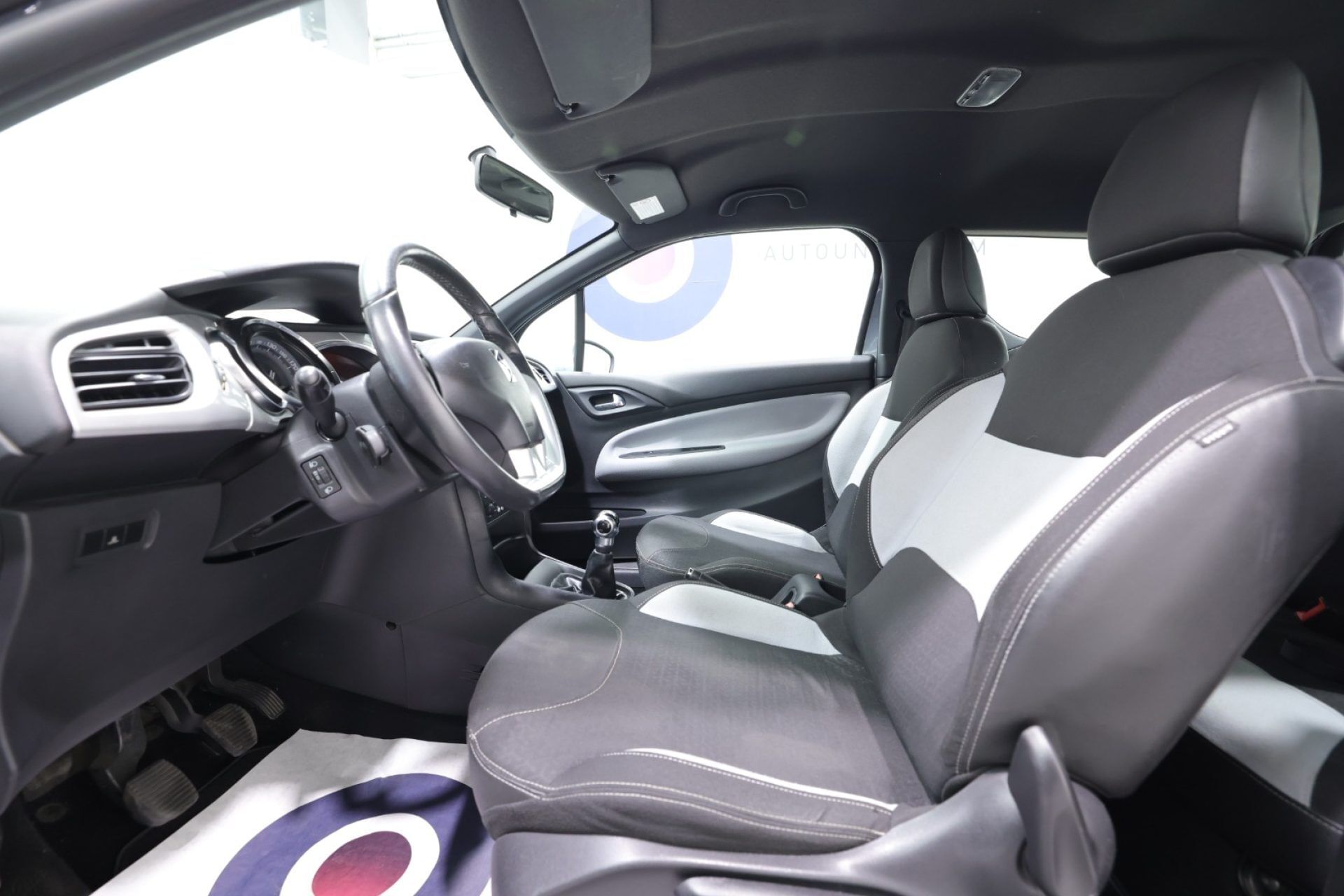 DS Automobiles DS 3