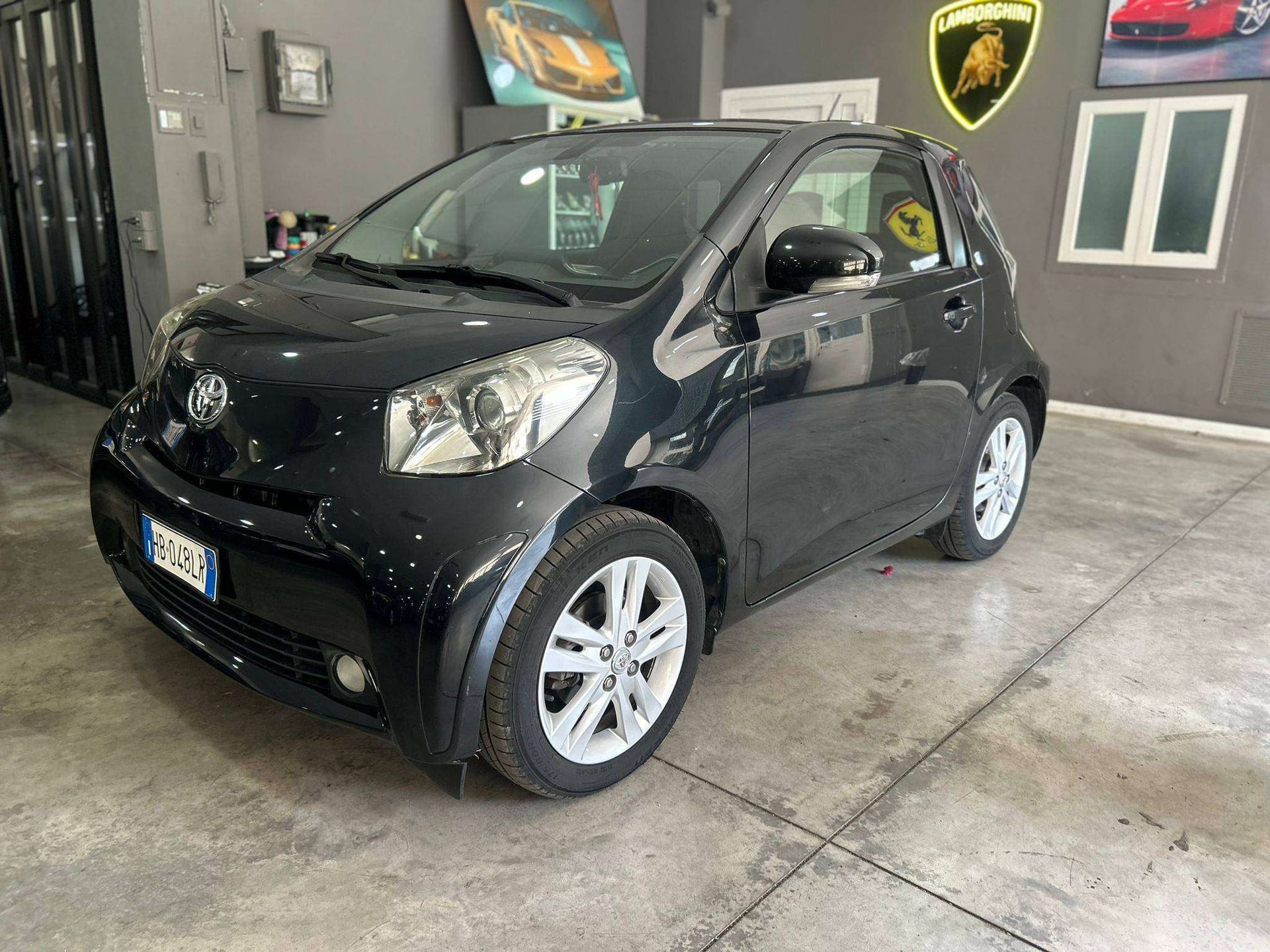 Toyota iQ