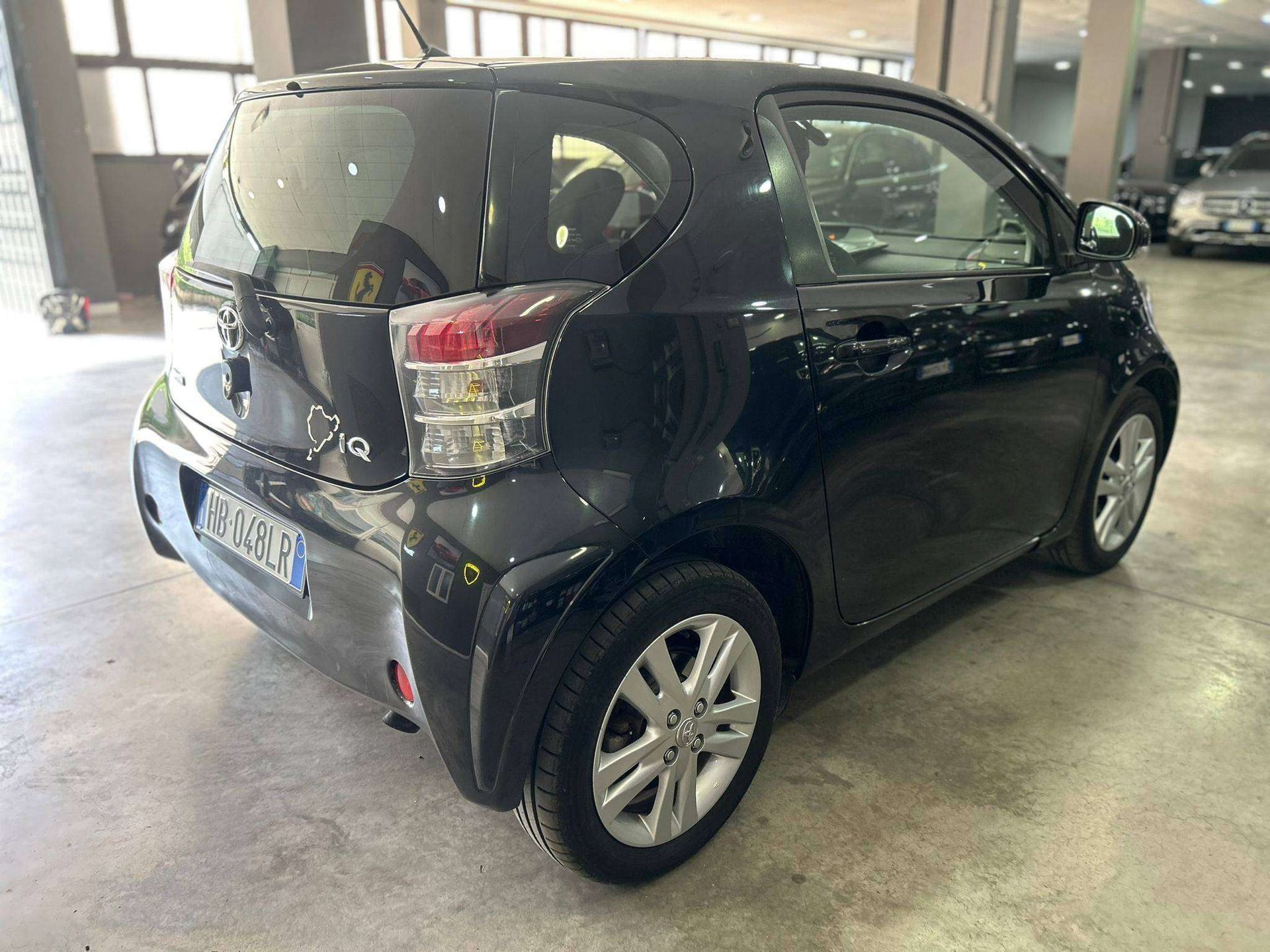 Toyota iQ