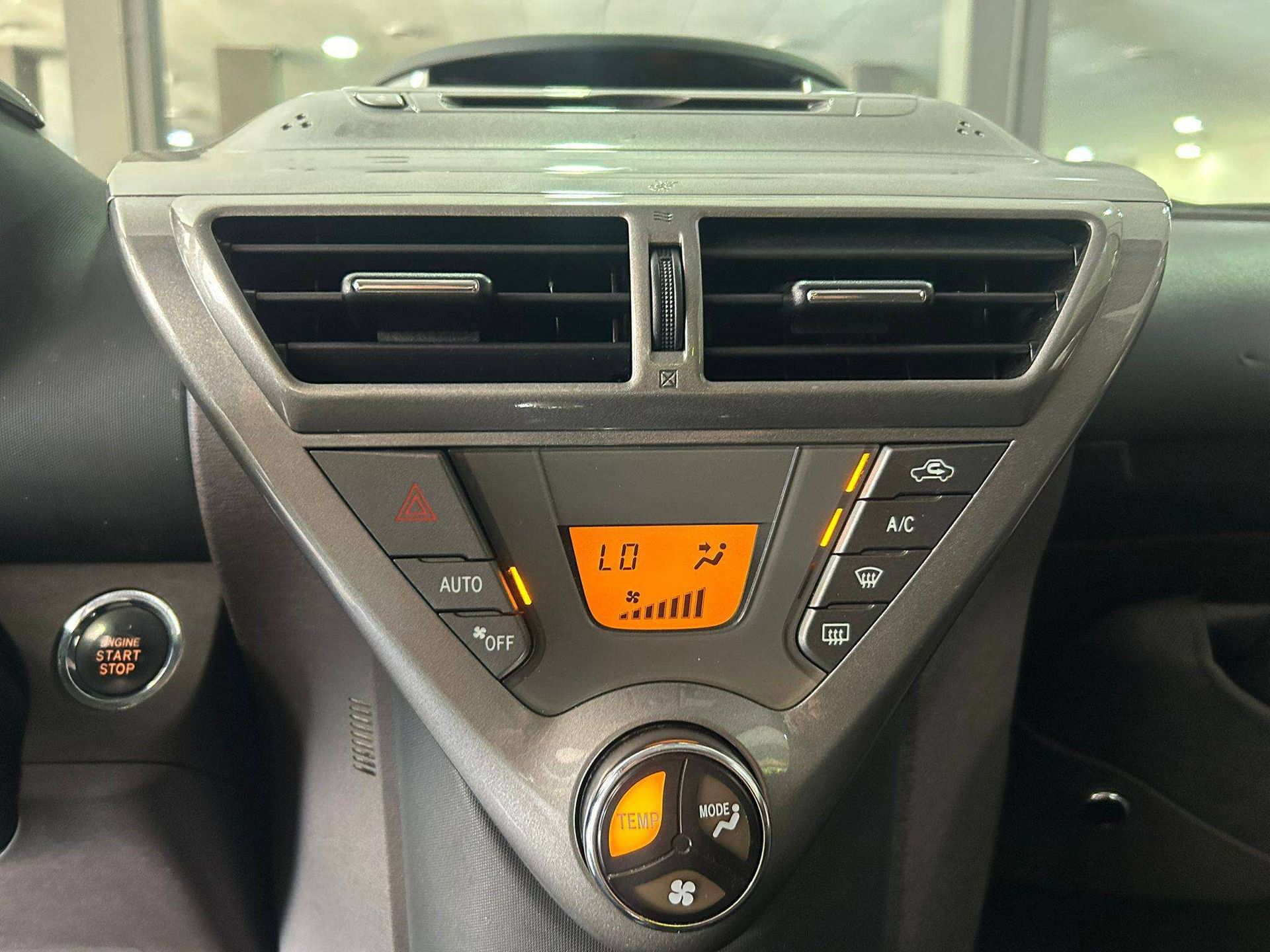 Toyota iQ