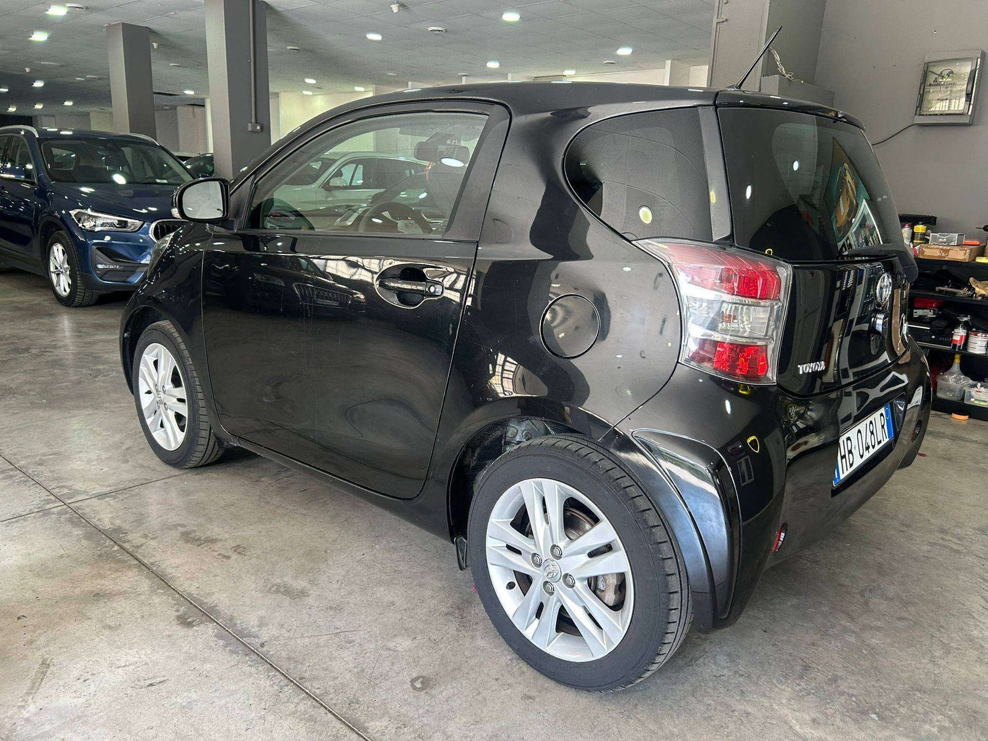 Toyota iQ