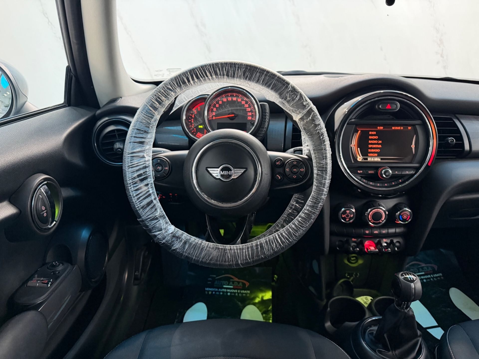 MINI 1.5 Cooper D Hype 5