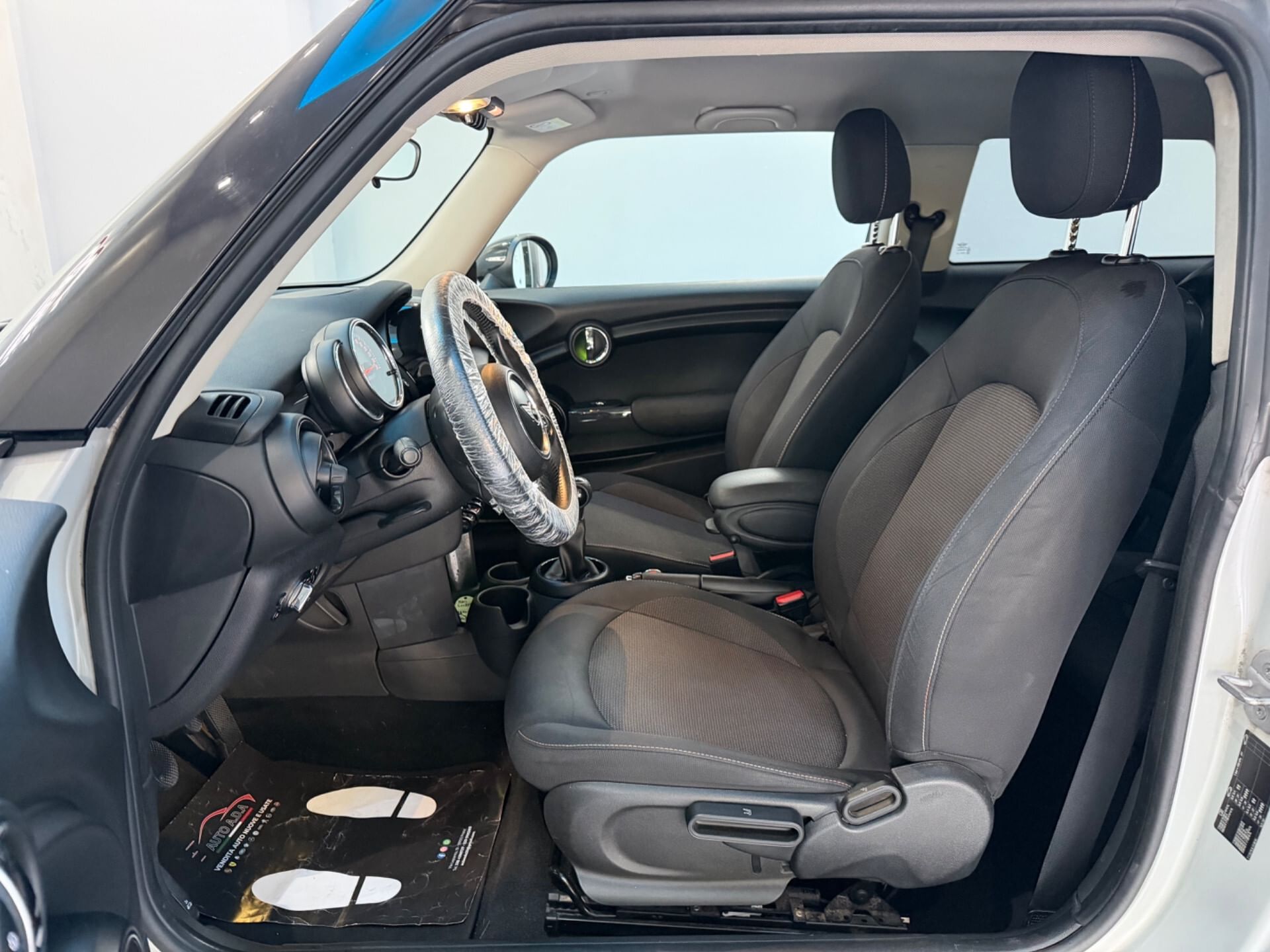 MINI 1.5 Cooper D Hype 5