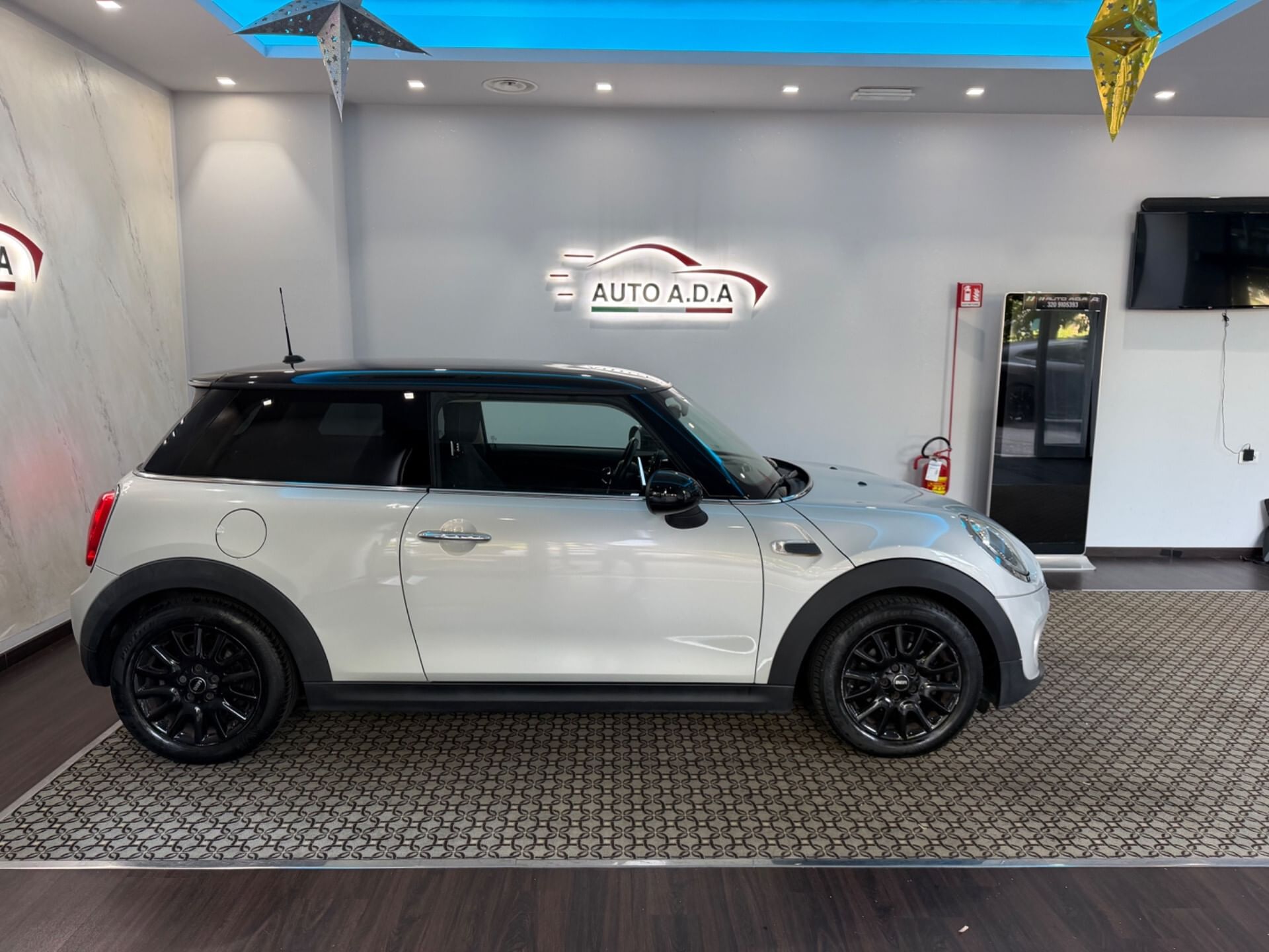 MINI 1.5 Cooper D Hype 5