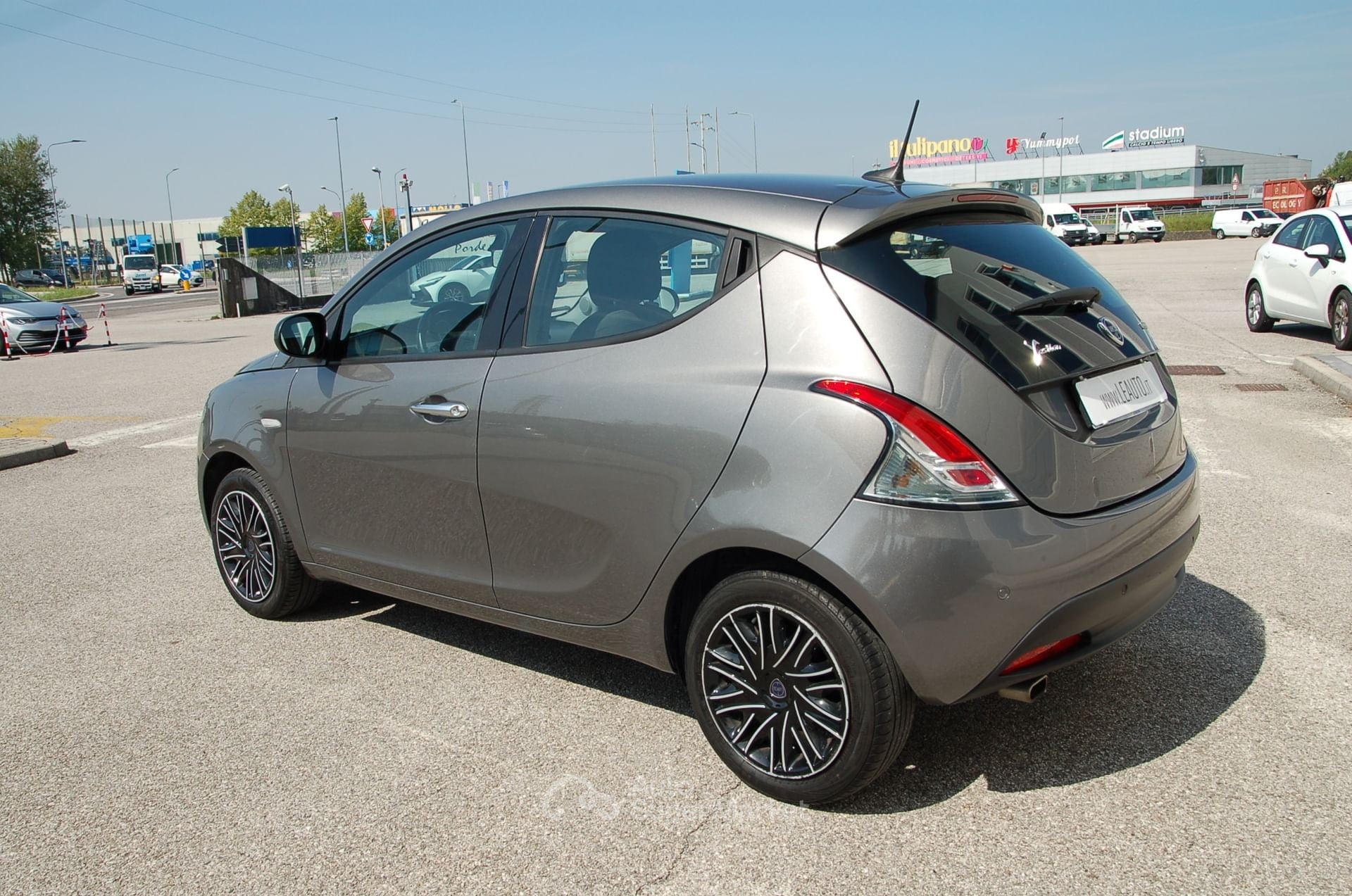 Lancia Ypsilon 1.0 FireFly hybrid, OK Neopatentati!