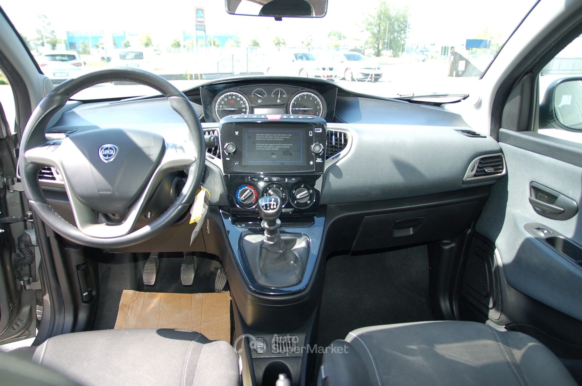 Lancia Ypsilon 1.0 FireFly hybrid, OK Neopatentati!