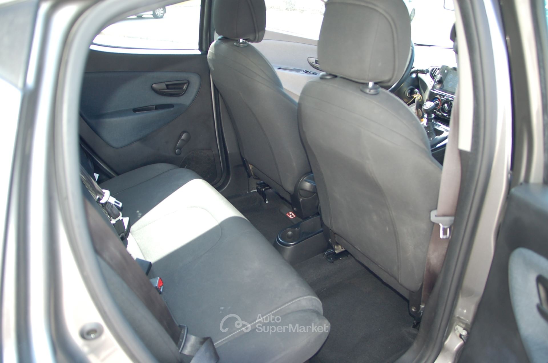 Lancia Ypsilon 1.0 FireFly hybrid, OK Neopatentati!