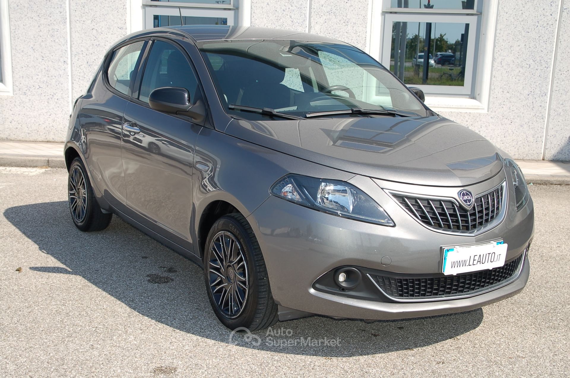 Lancia Ypsilon 1.0 FireFly hybrid, OK Neopatentati!