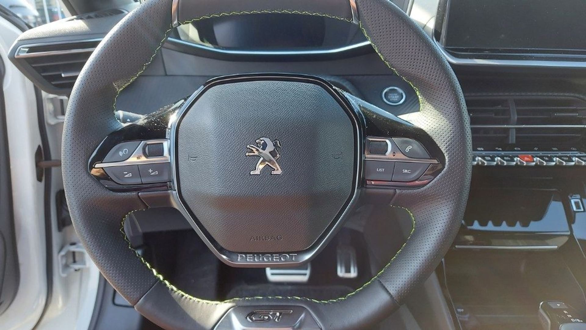 Peugeot 136 CV - Volante