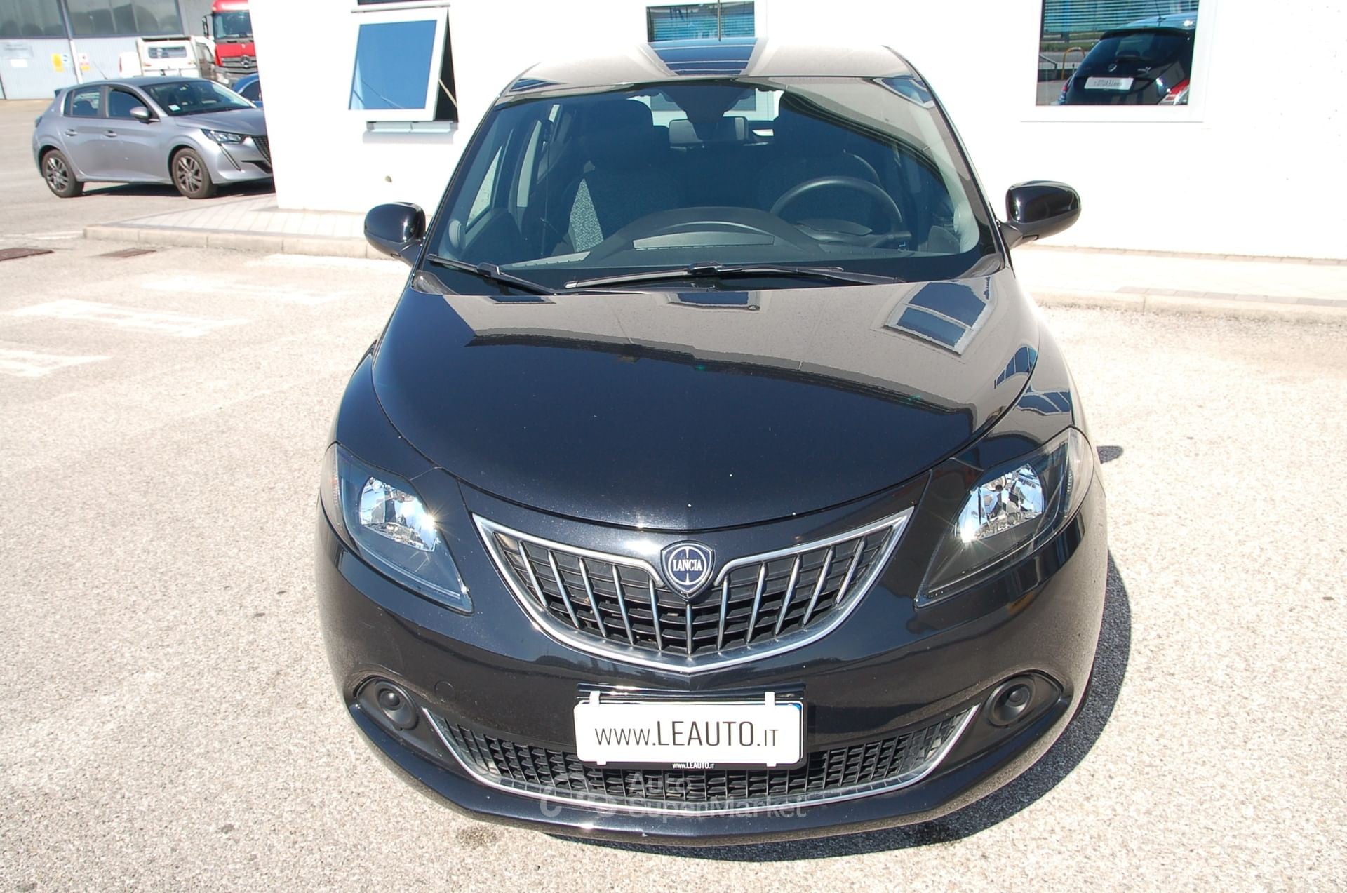 Lancia Ypsilon 1.0 FireFly hybrid SILVER PLUS