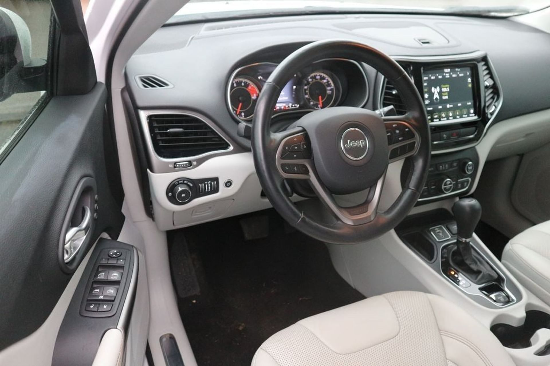 Jeep Cherokee