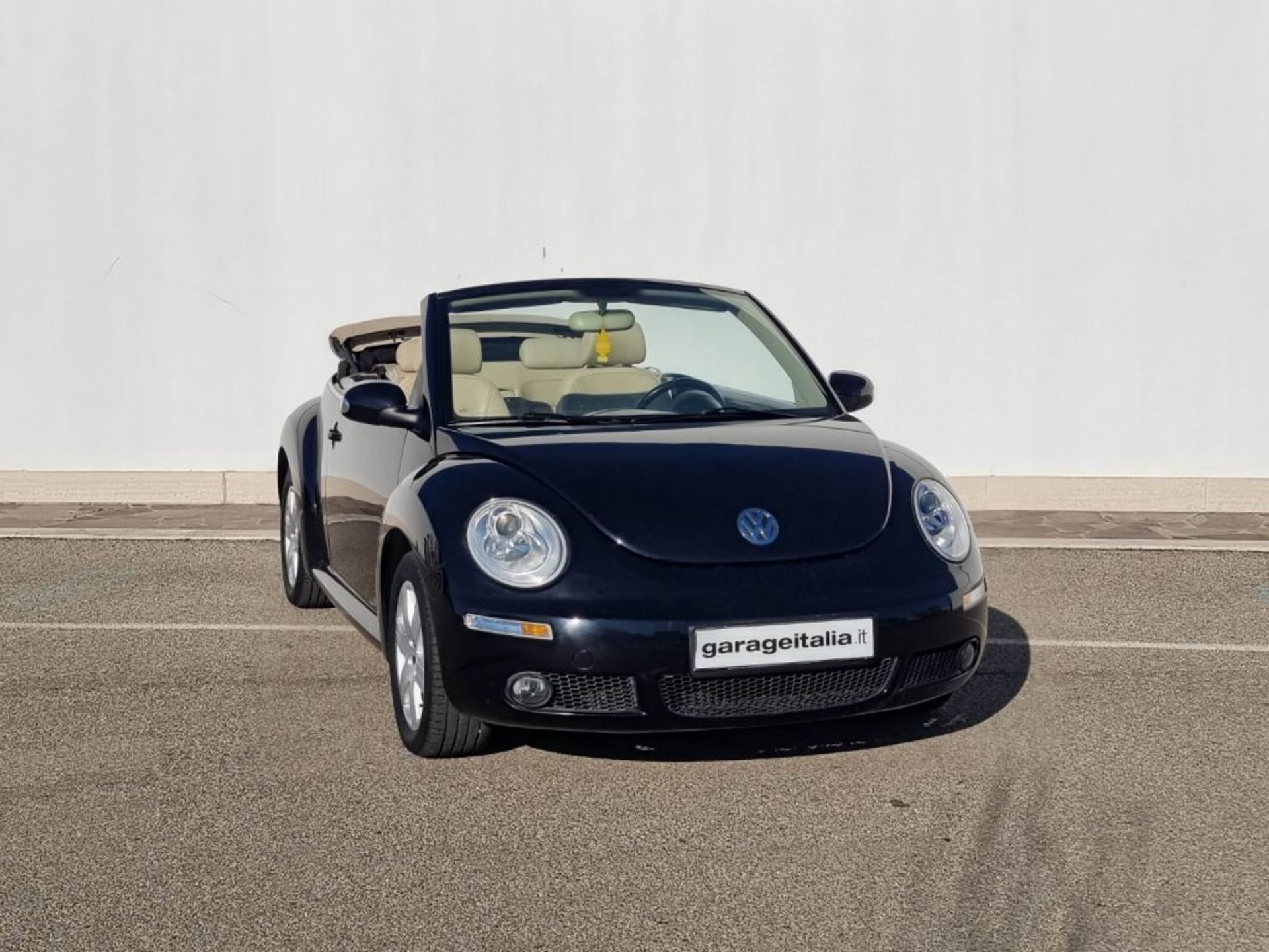 Volkswagen New Beetle