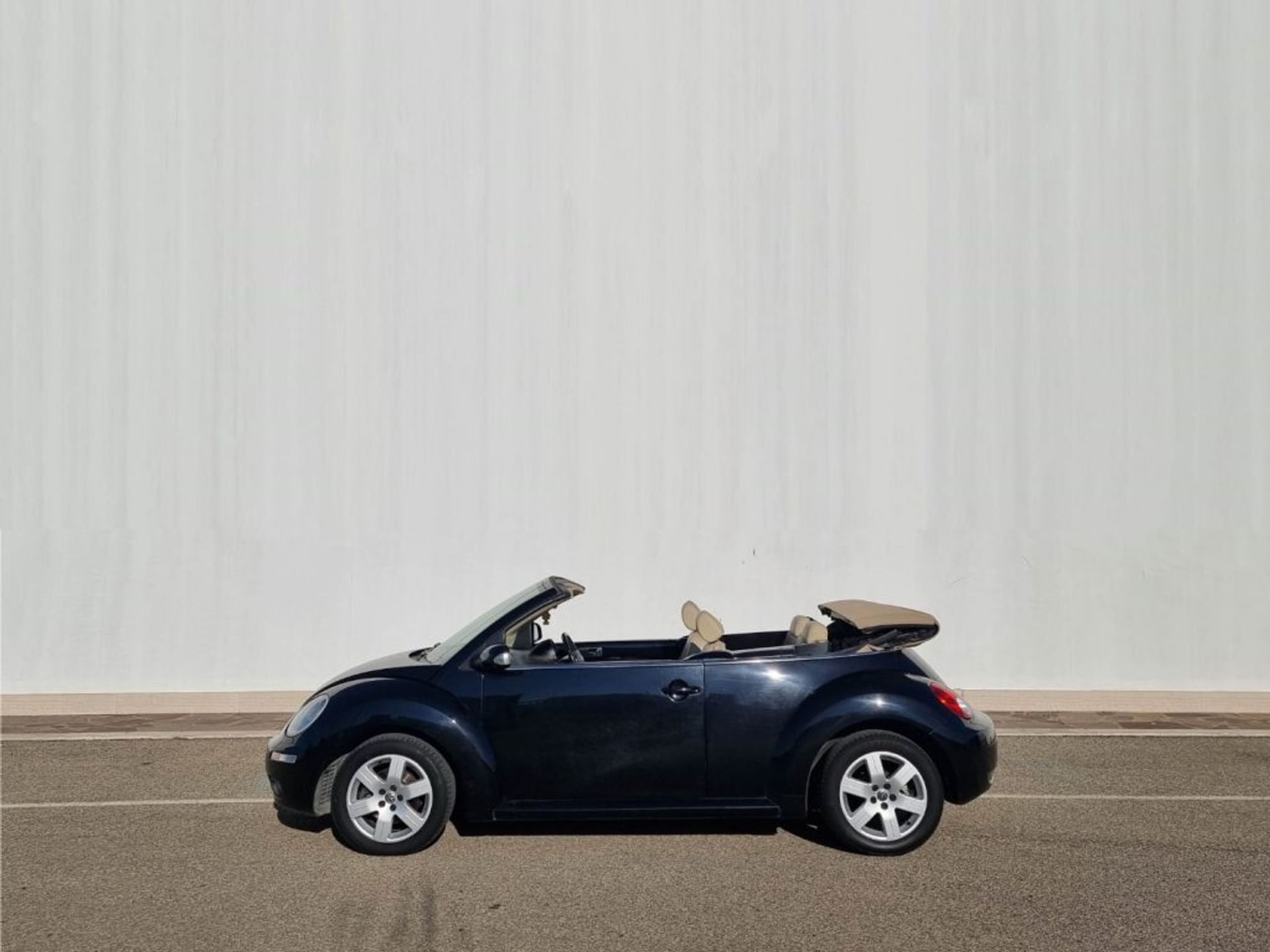 Volkswagen New Beetle