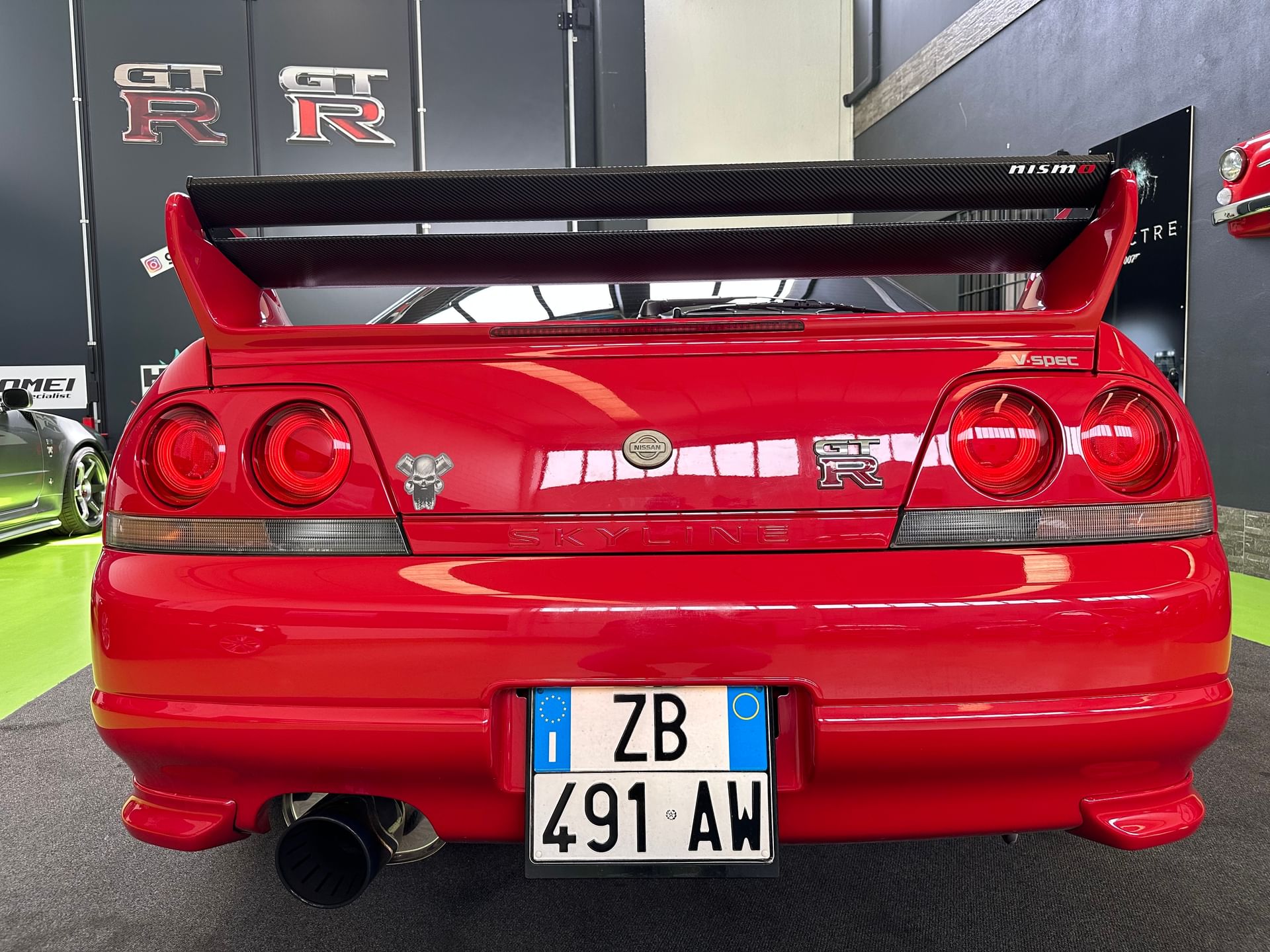 Nissan GT-R