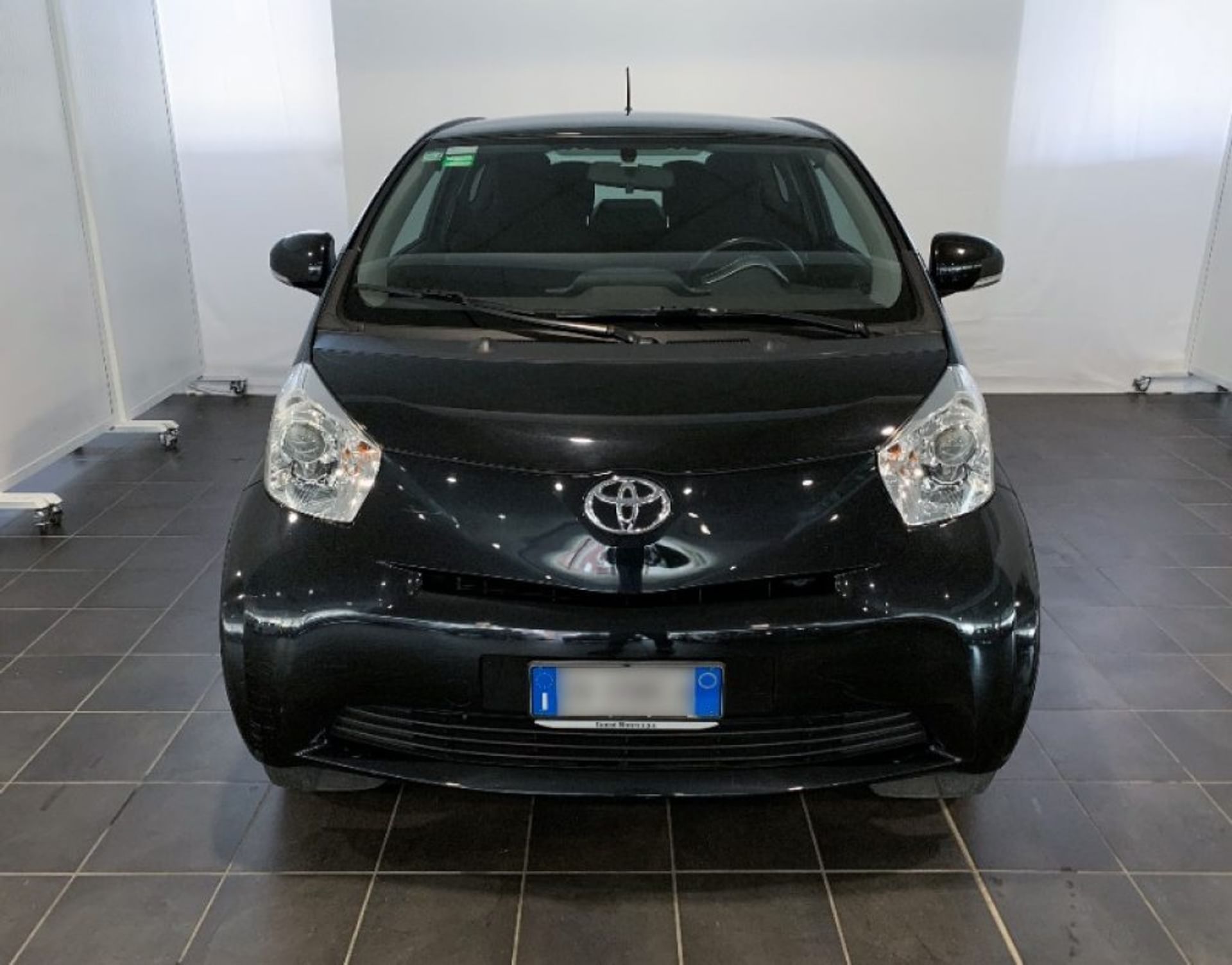 Toyota iQ