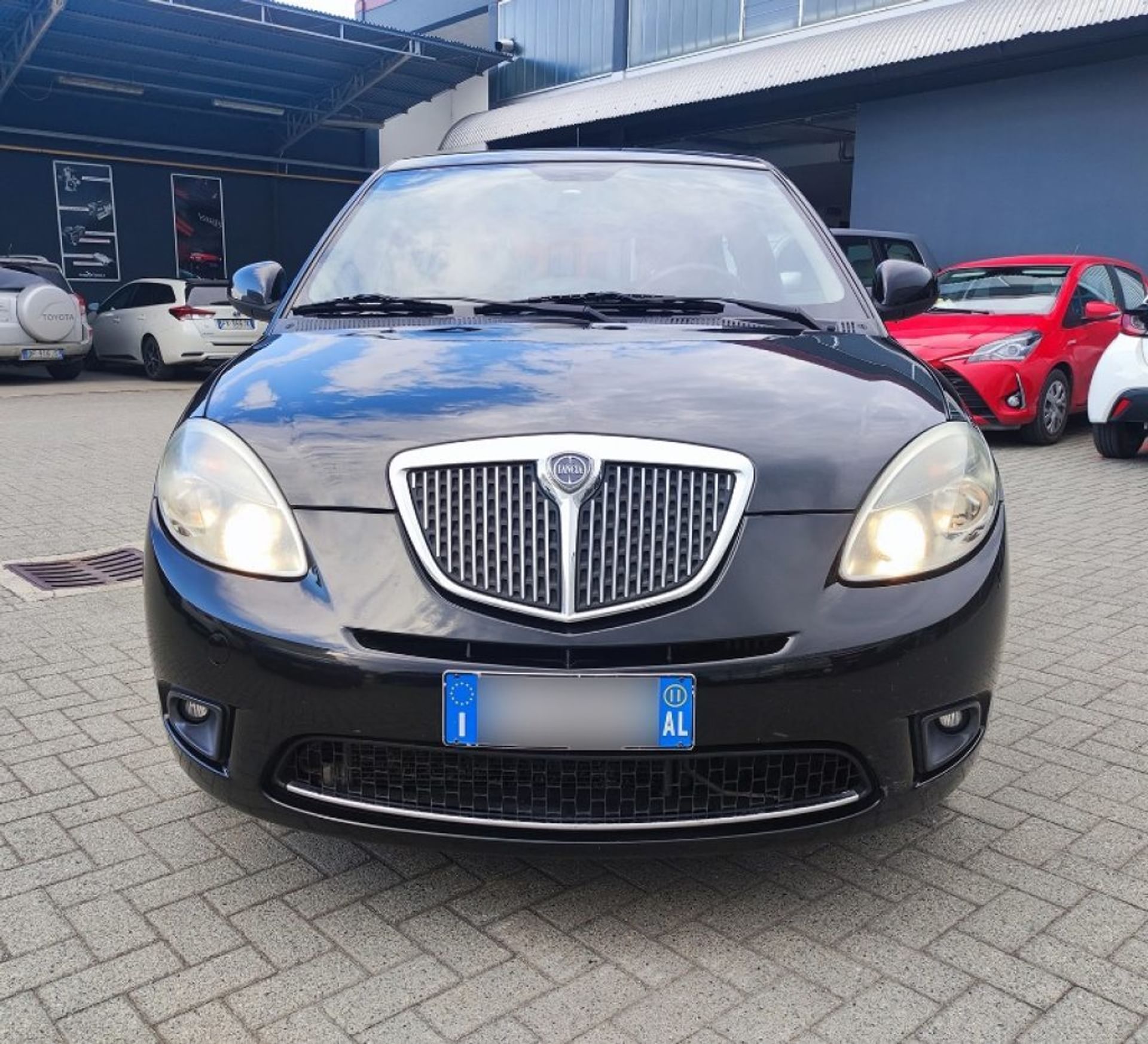Lancia Ypsilon