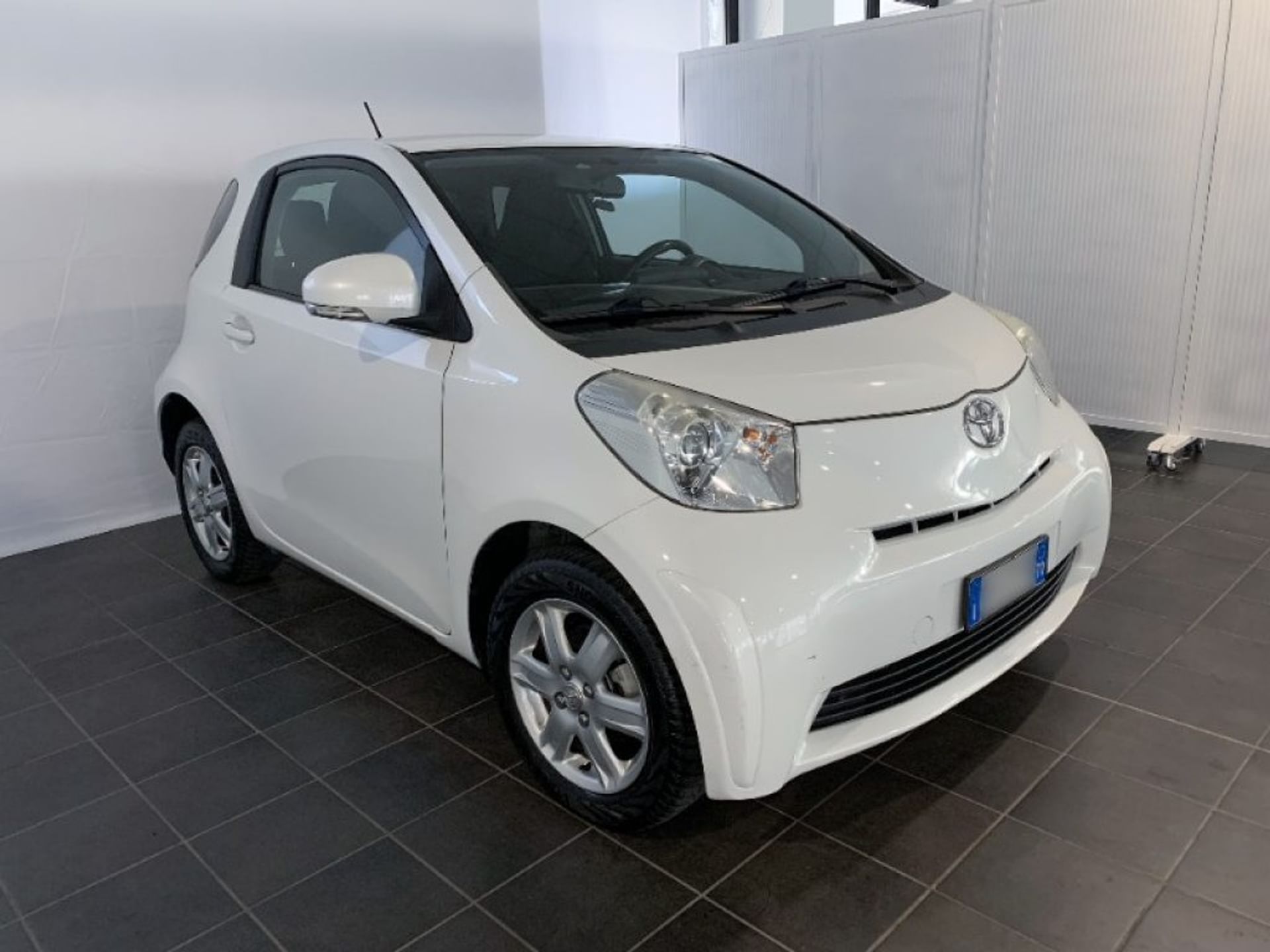 Toyota iQ