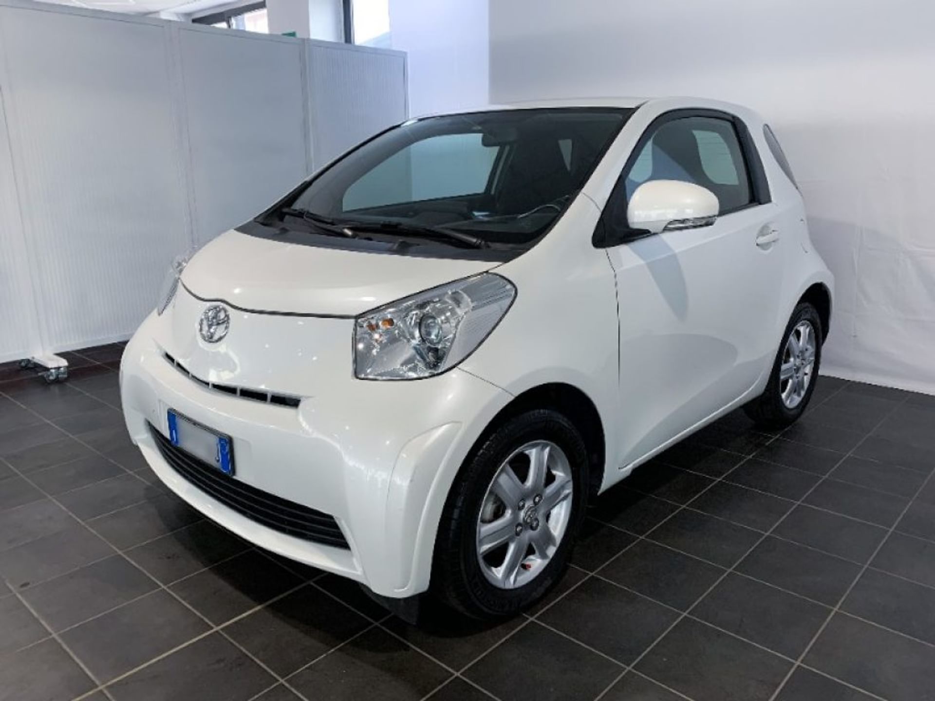Toyota iQ