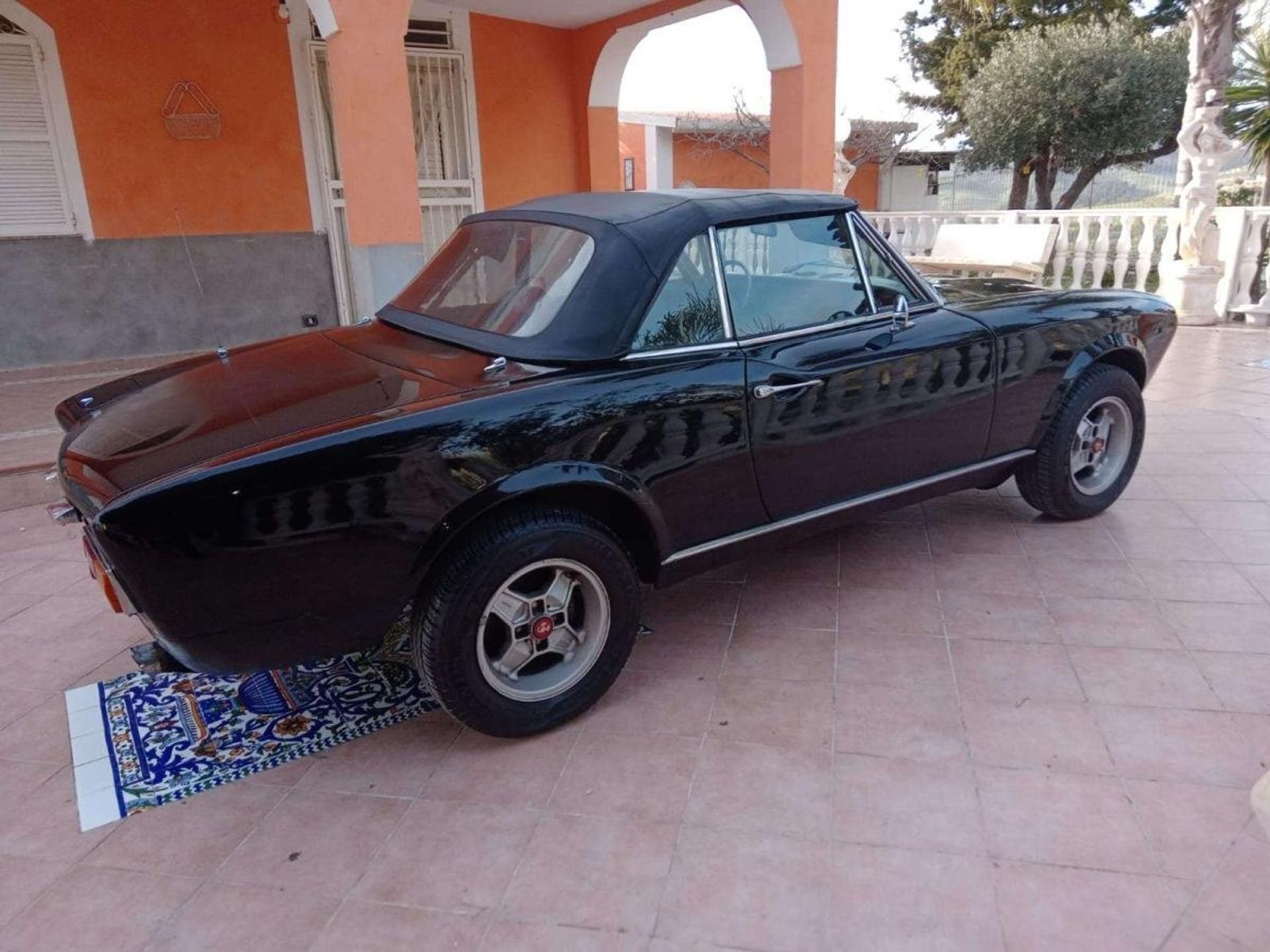 Fiat 124 spider