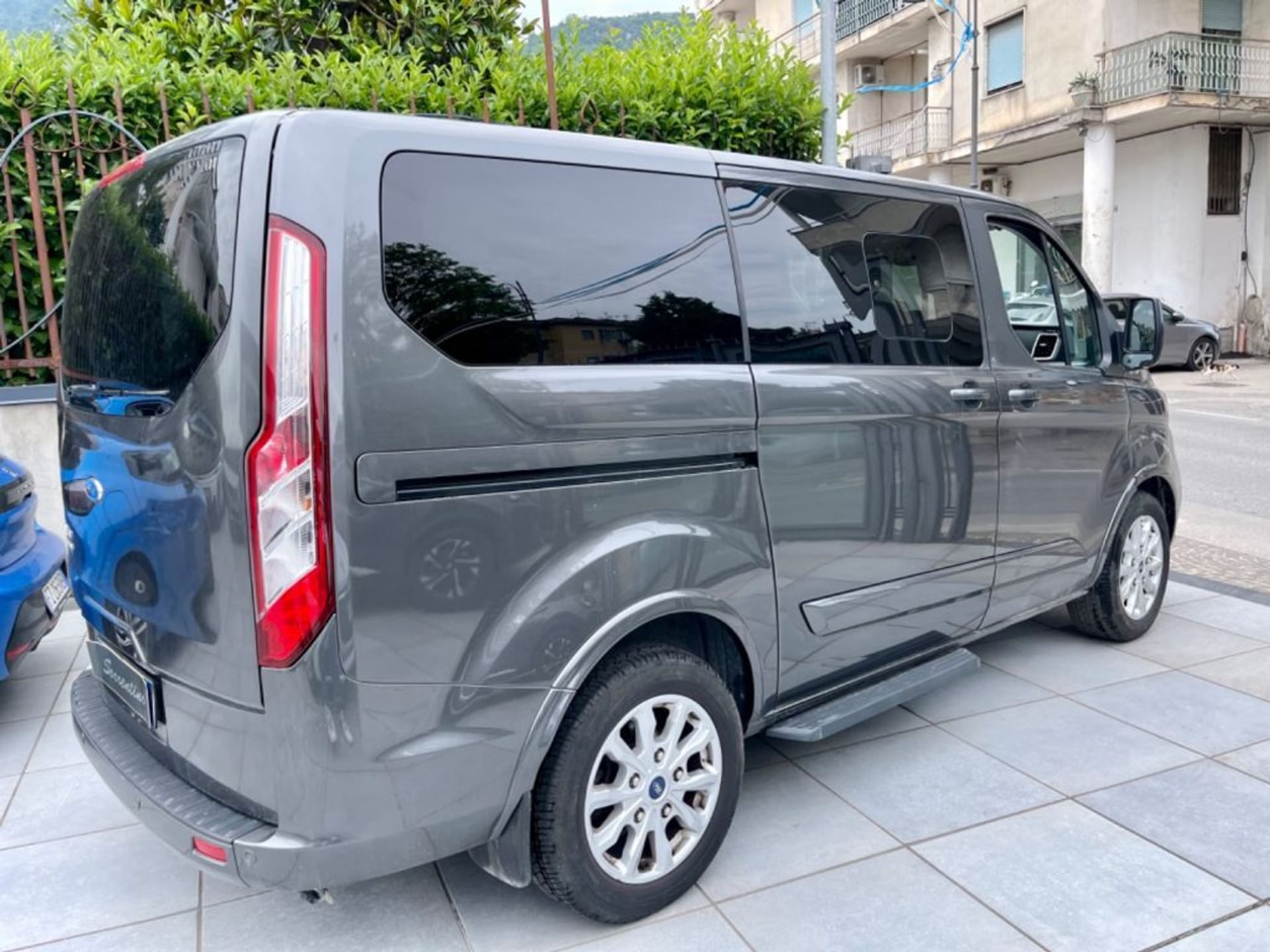 Ford Tourneo Custom
