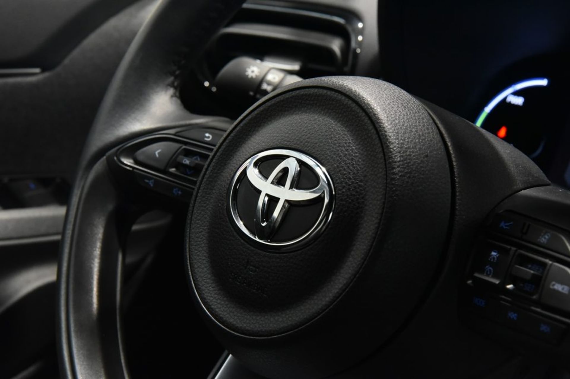 Toyota 1.5 Hybrid - Volante