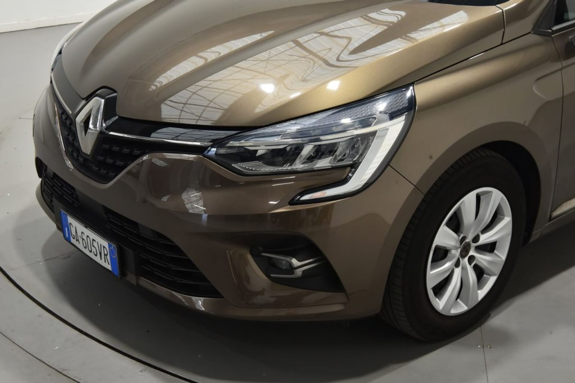 Renault TCe 12V 100 CV - Anteriore destro