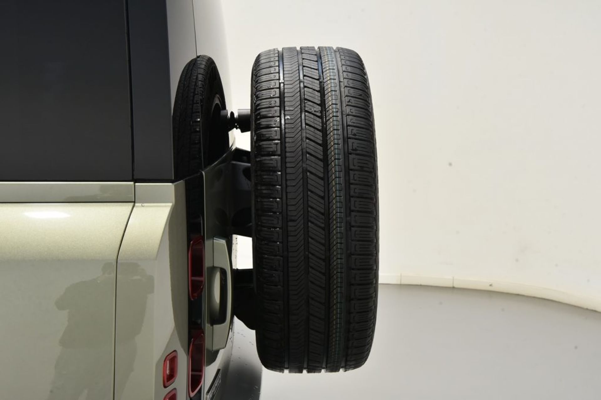Land Rover 110 2.0 SD4 - Gomme