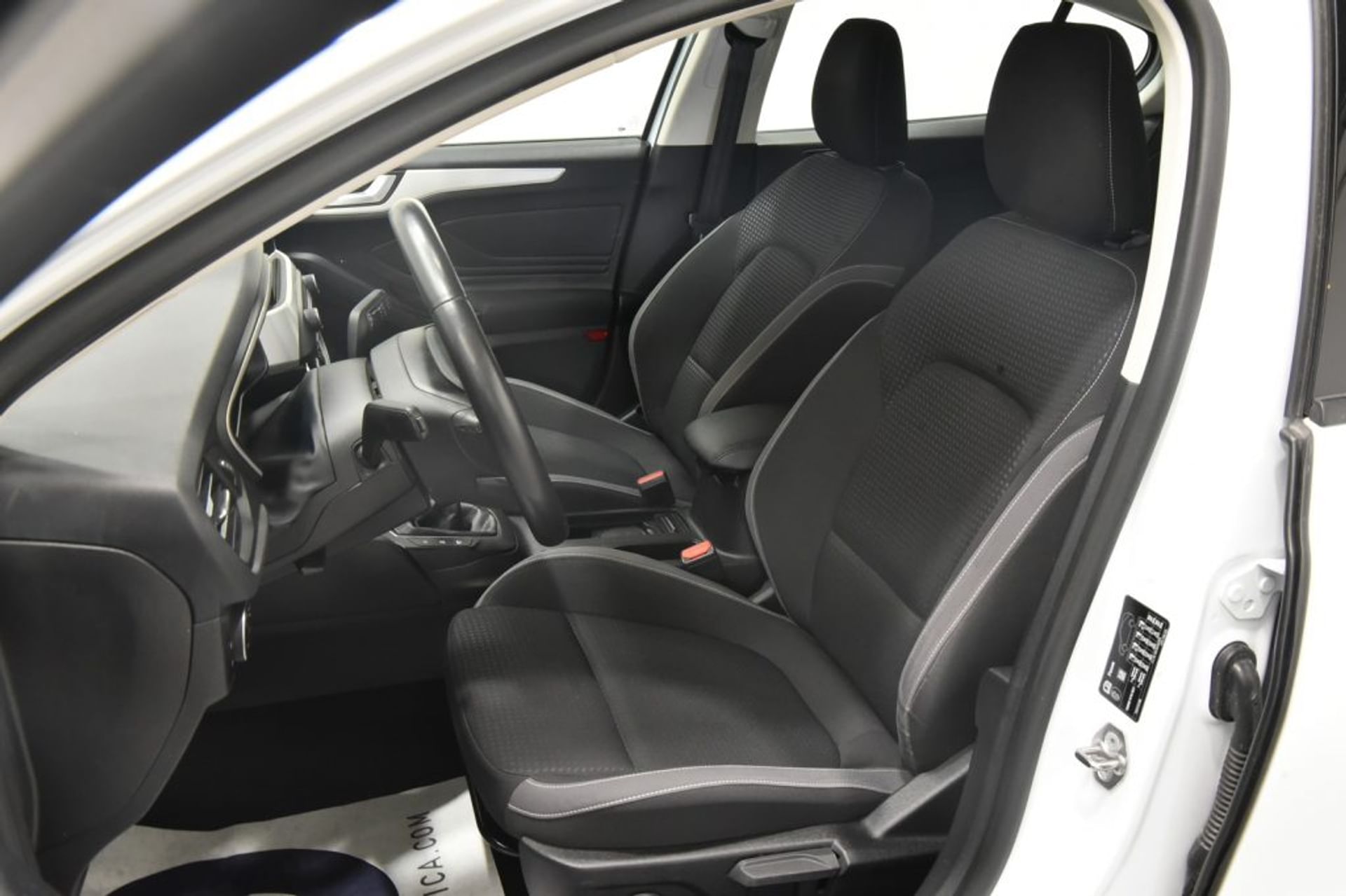 Ford 1.0 EcoBoost 100 CV - Sedili