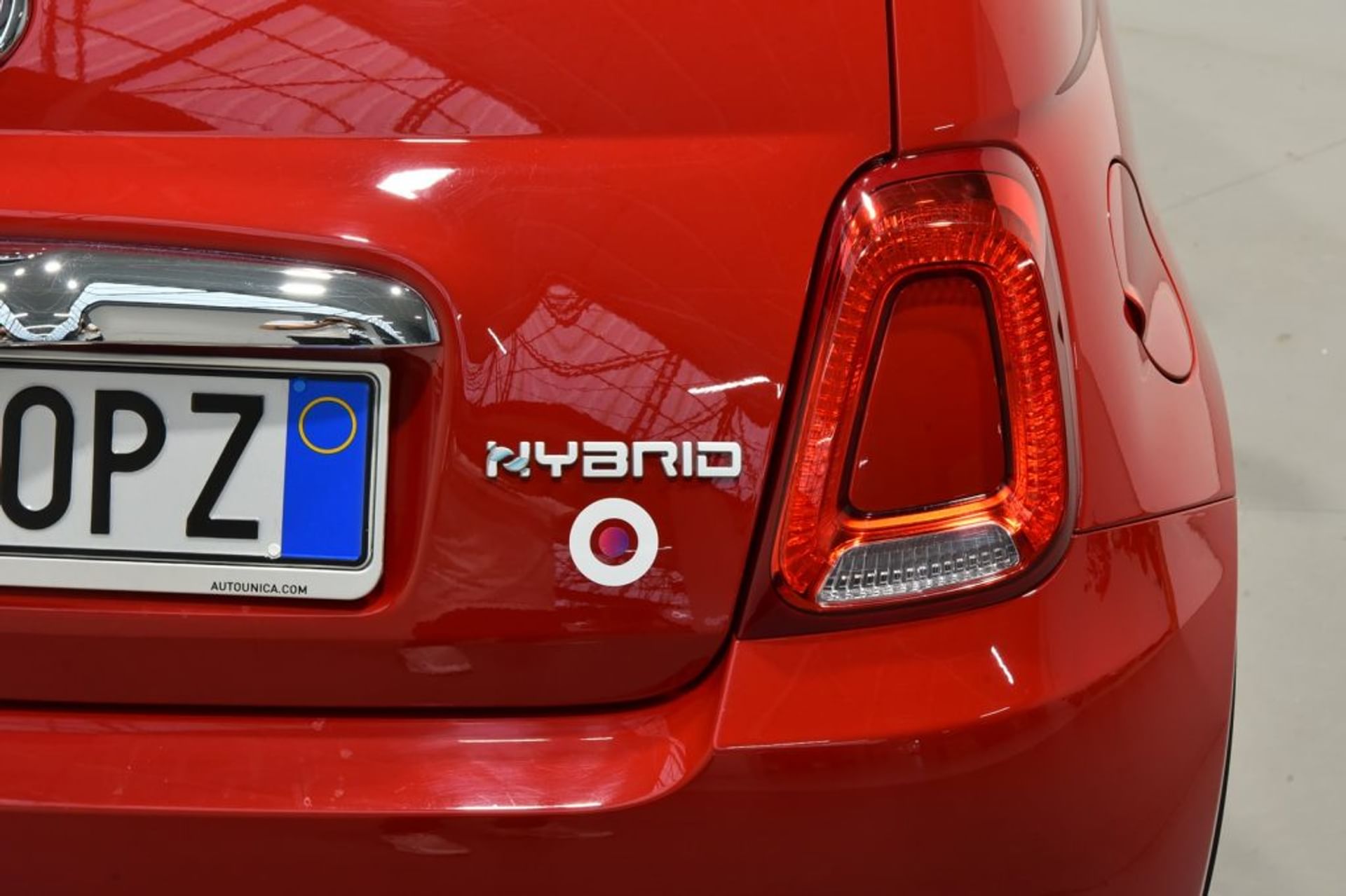 Fiat 1.0 Hybrid - Luci