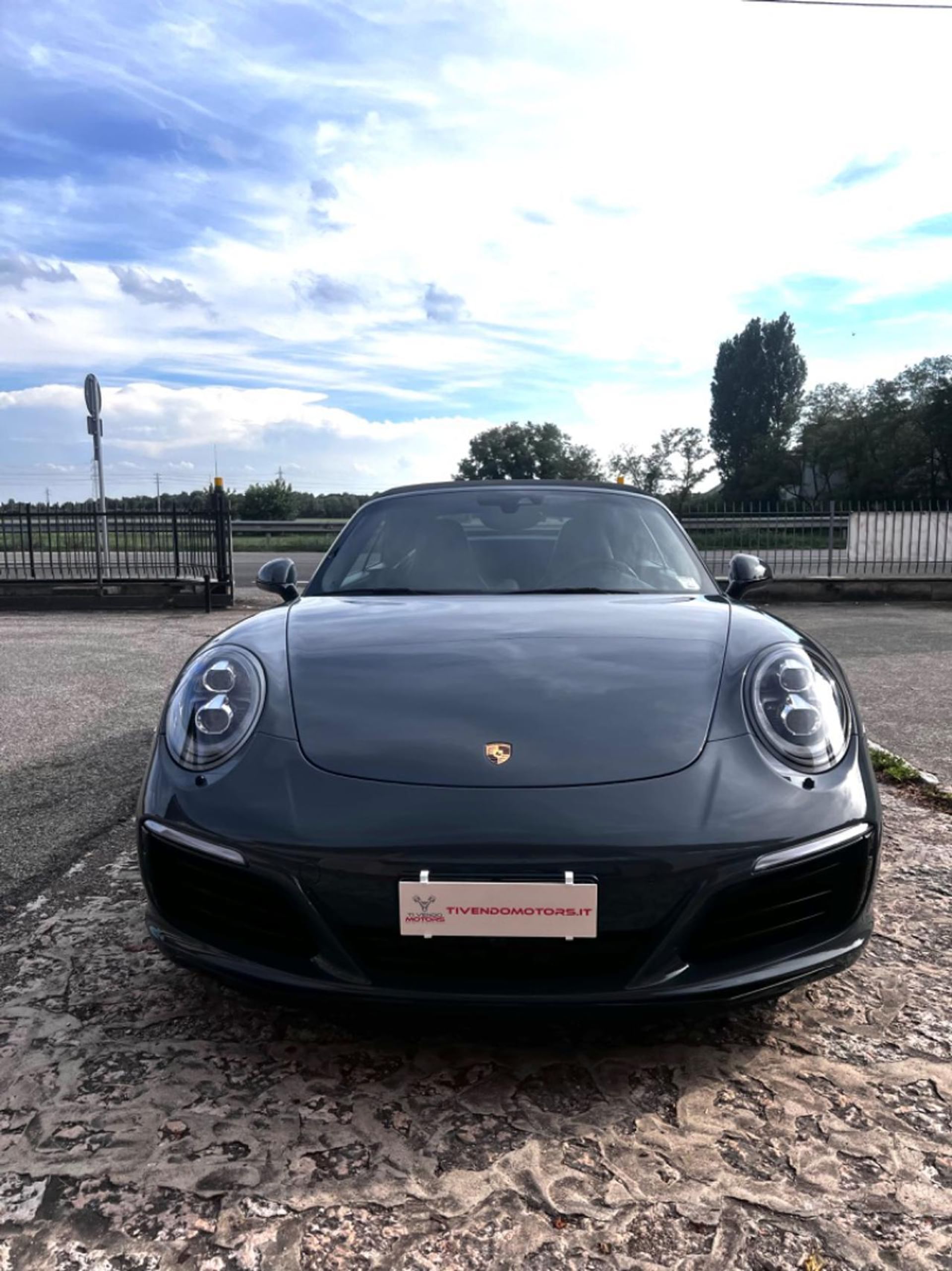 Porsche 911