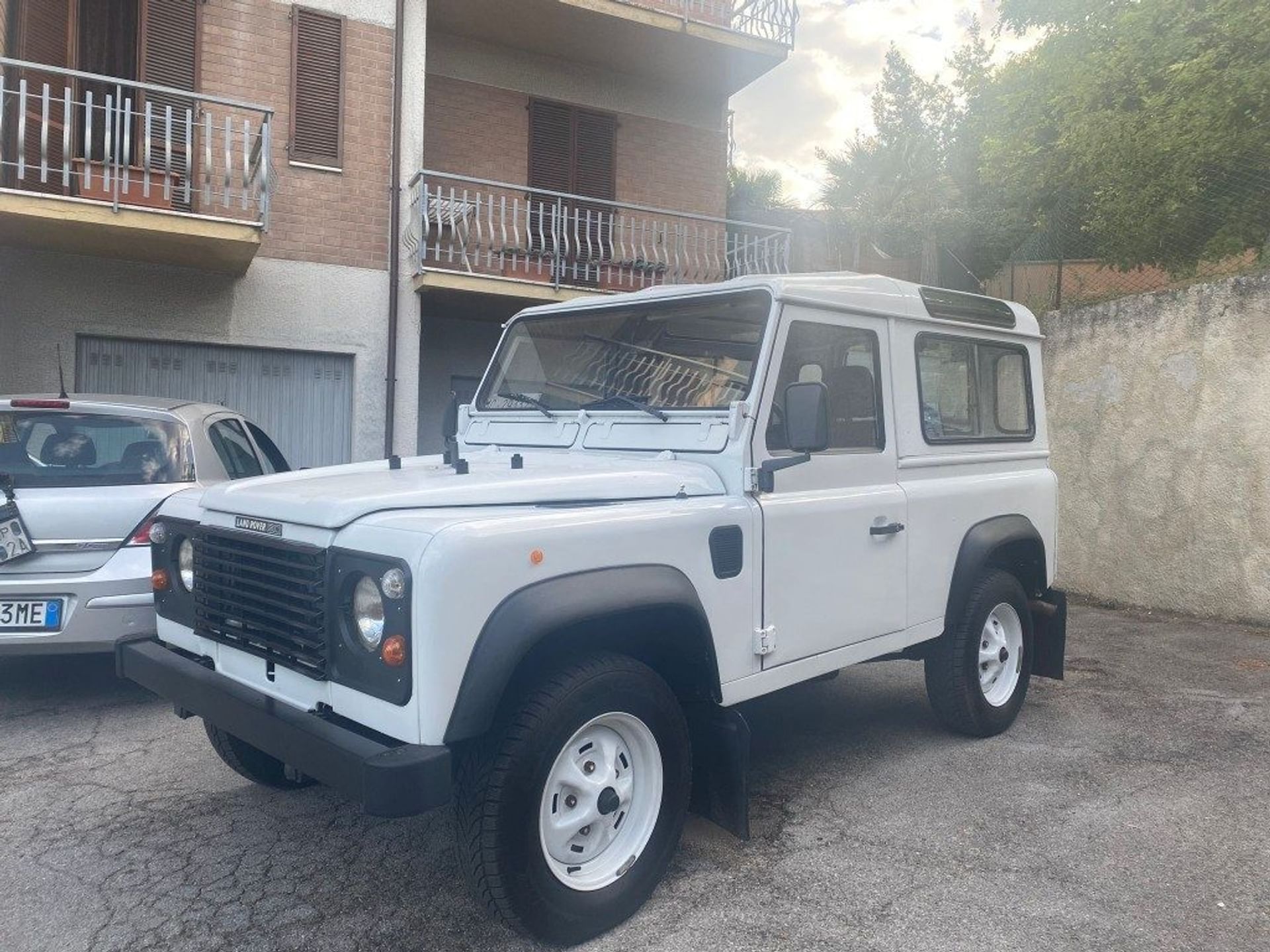 Land Rover Defender 90 turbodiesel Hard-top autocarro 3 posti Usata ...