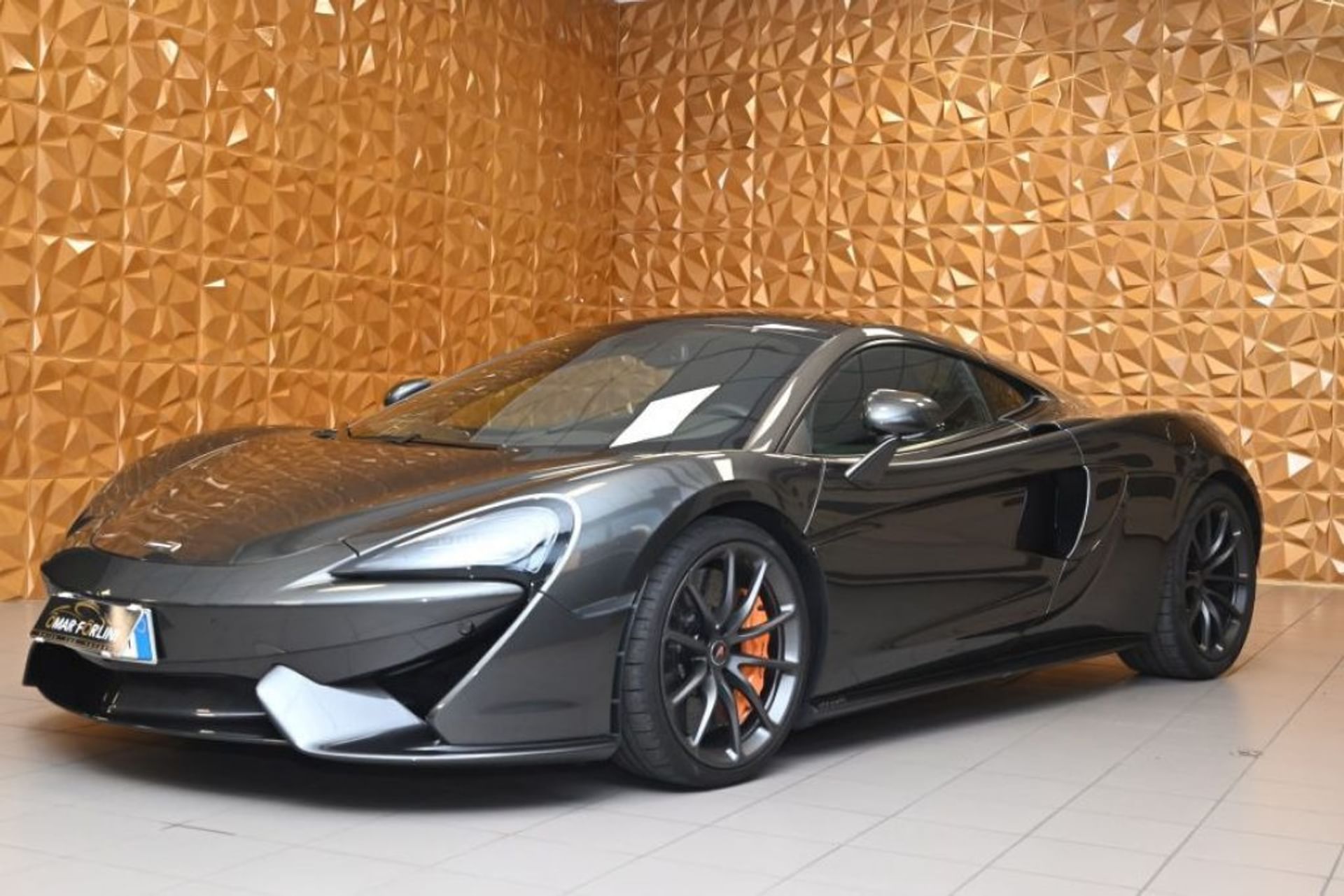 McLaren 570GT Coupé