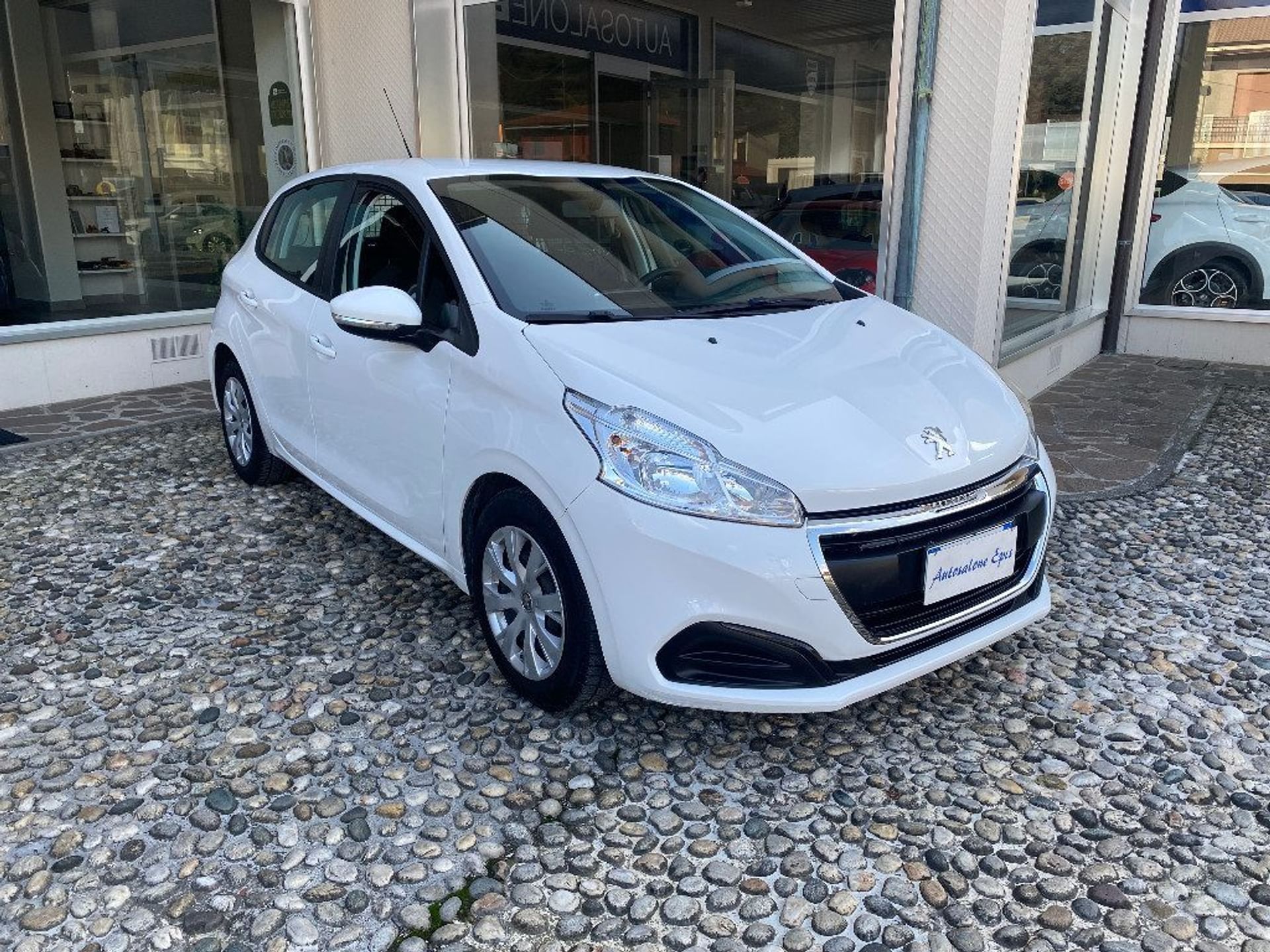 Peugeot 208 BlueHDi 75 BlueHDi 75 5 porte Van Active N1 Usata Diesel con  21.000 km a Scanzorosciate (BG) - Autosupermarket