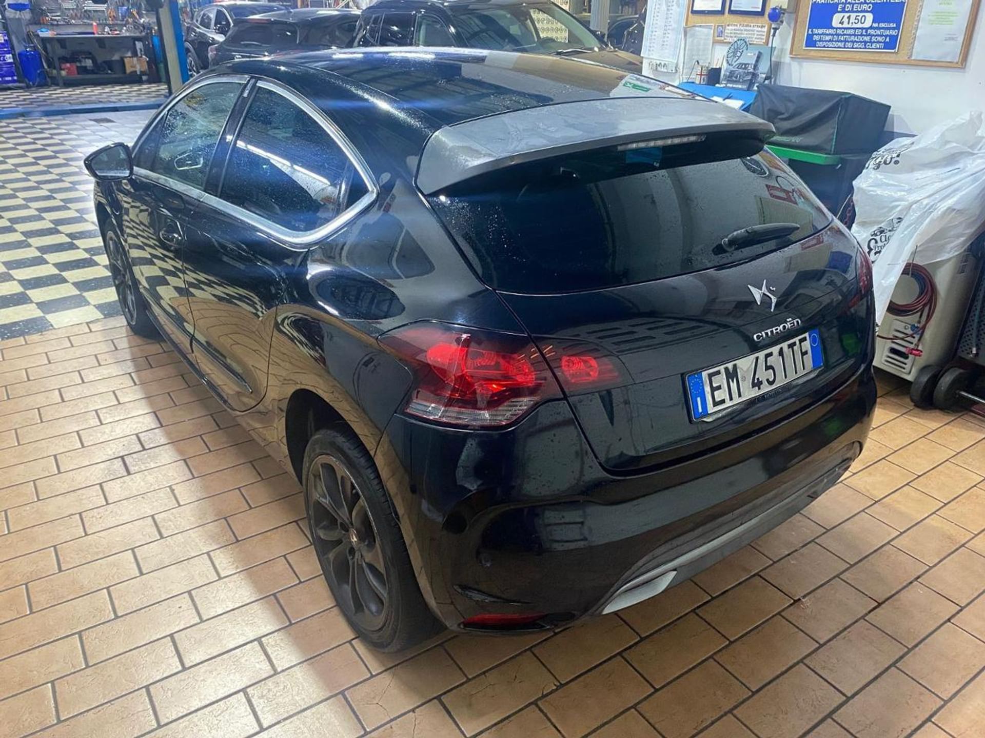 DS Automobiles DS 4
