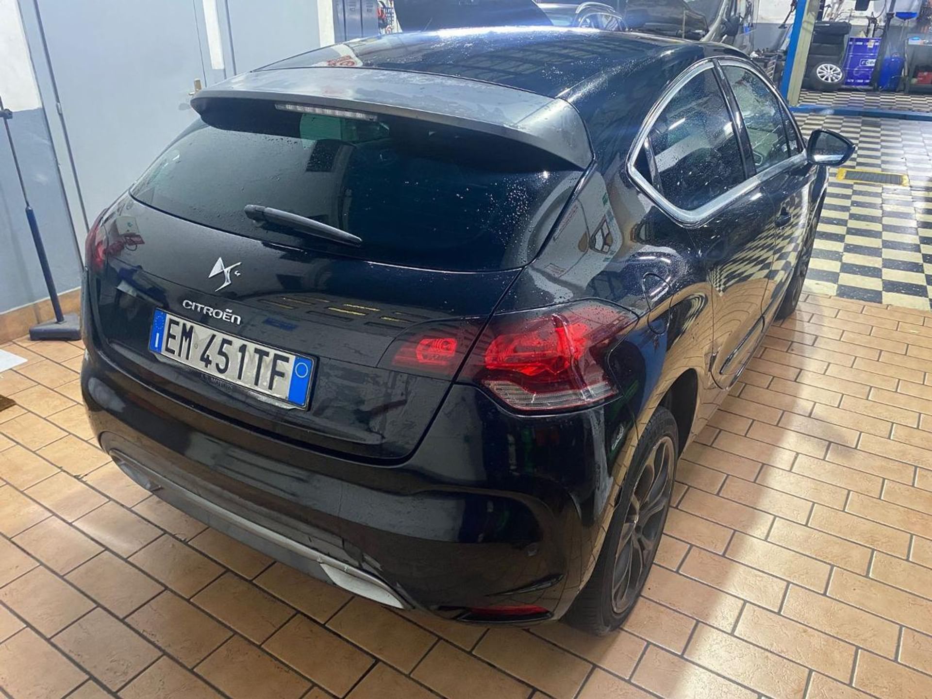 DS Automobiles DS 4