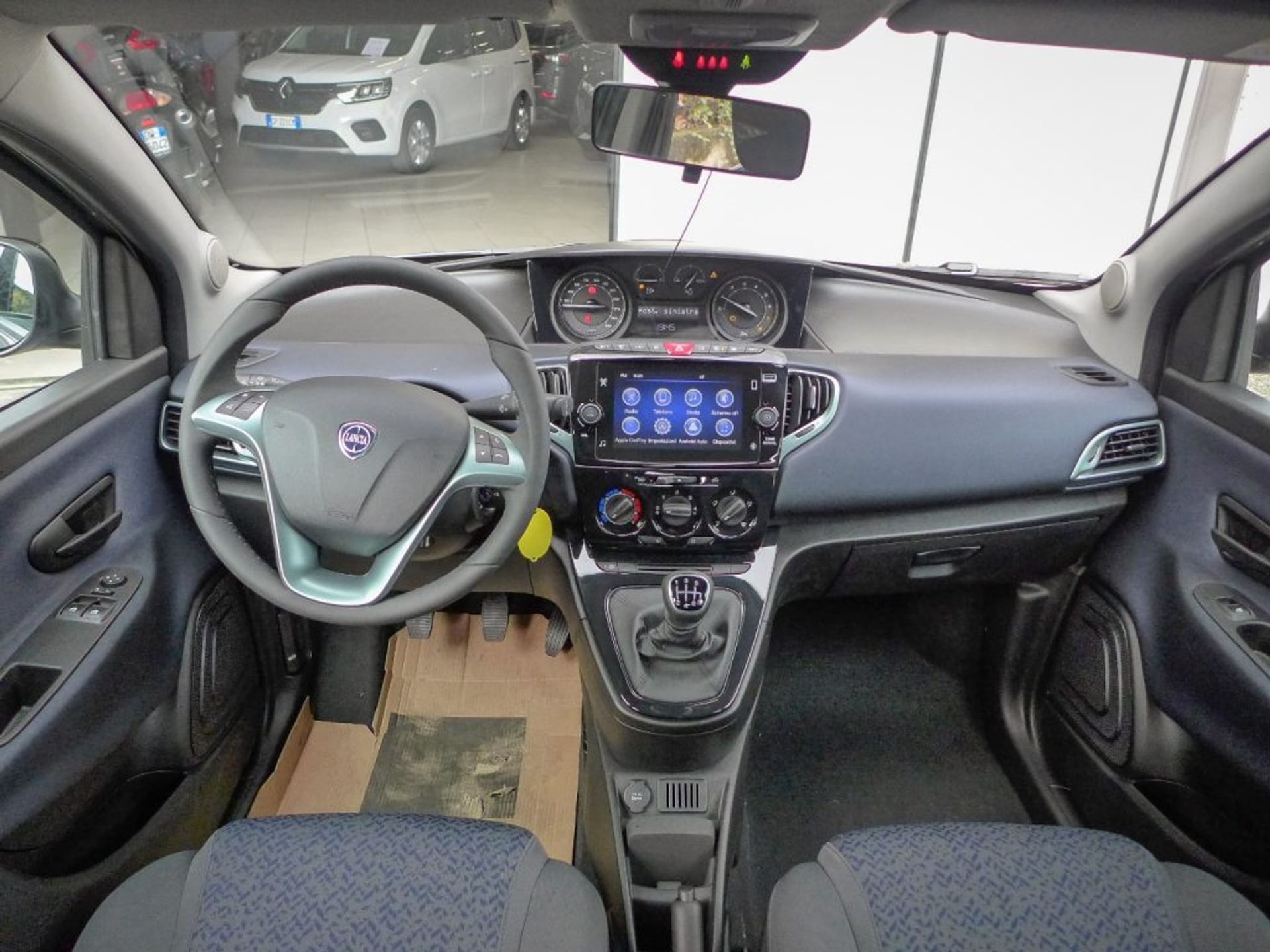 Lancia Ypsilon