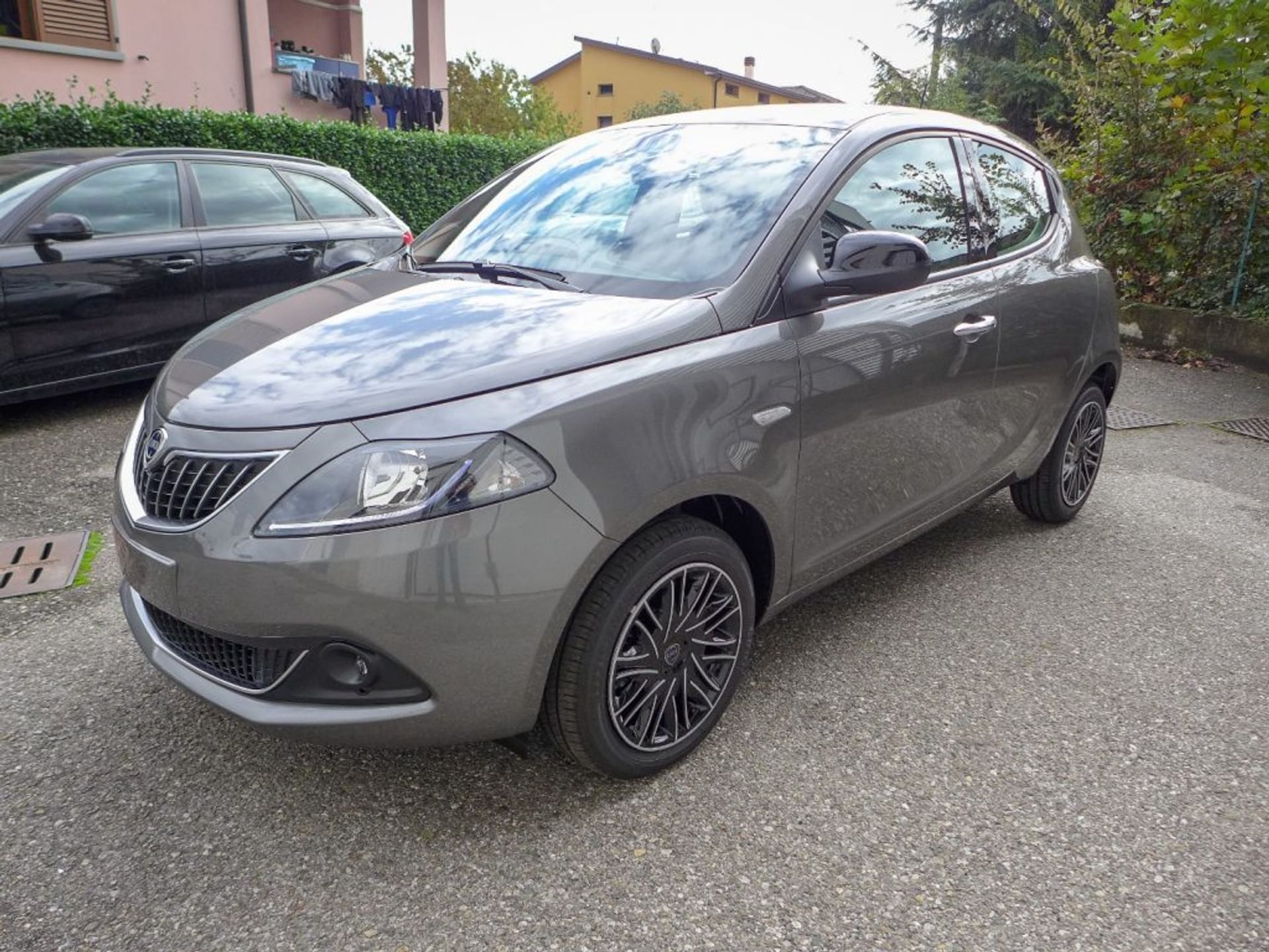 Lancia Ypsilon