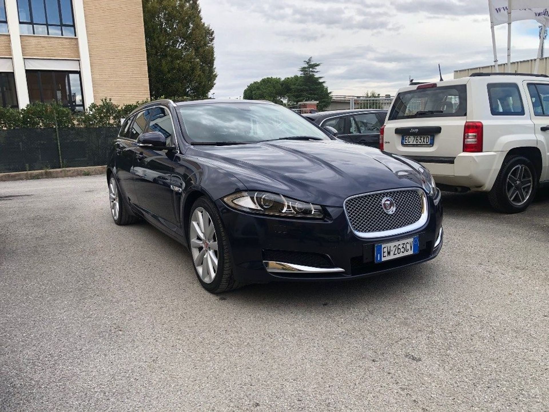 Jaguar XF