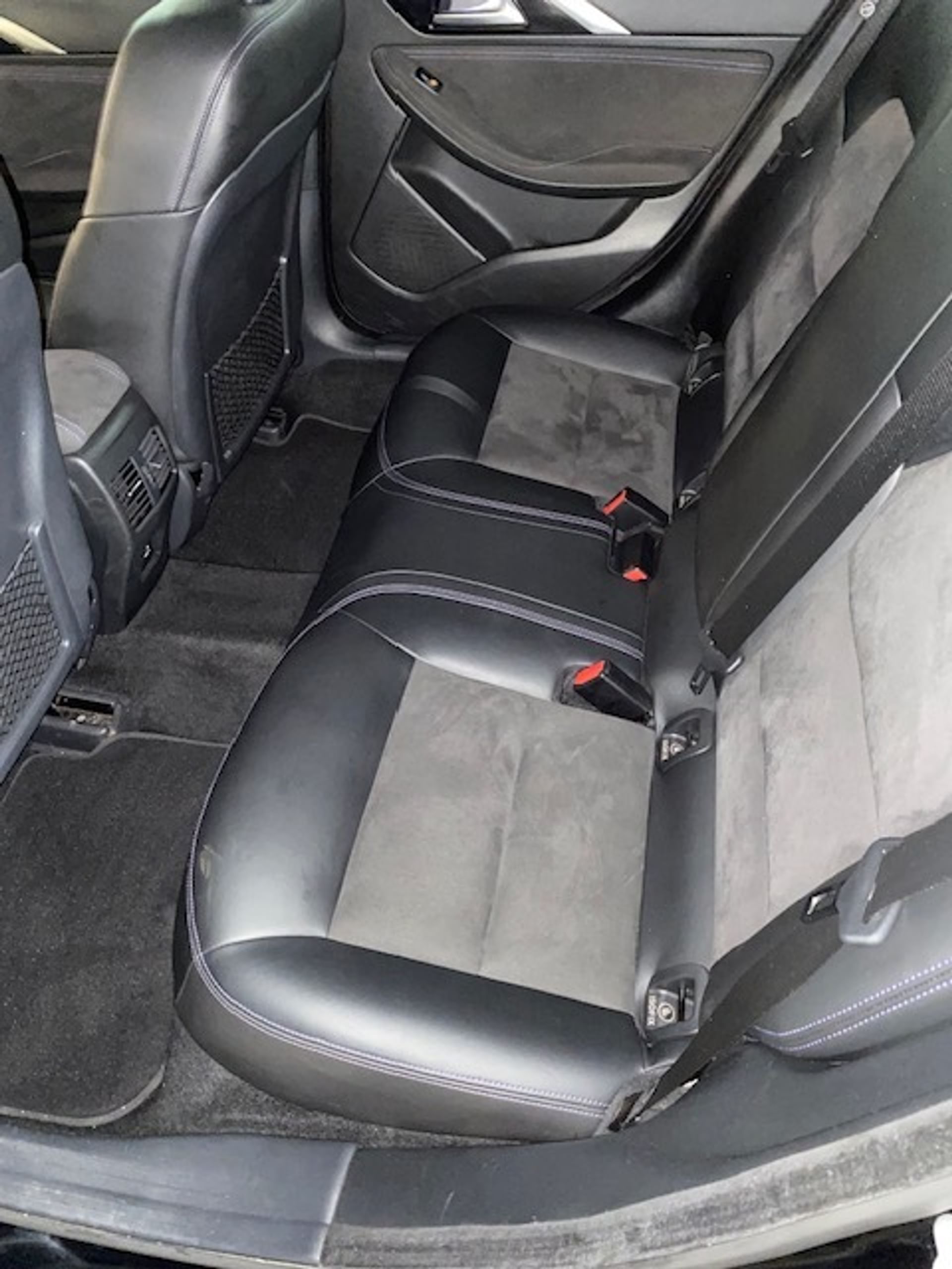 Infiniti Q30