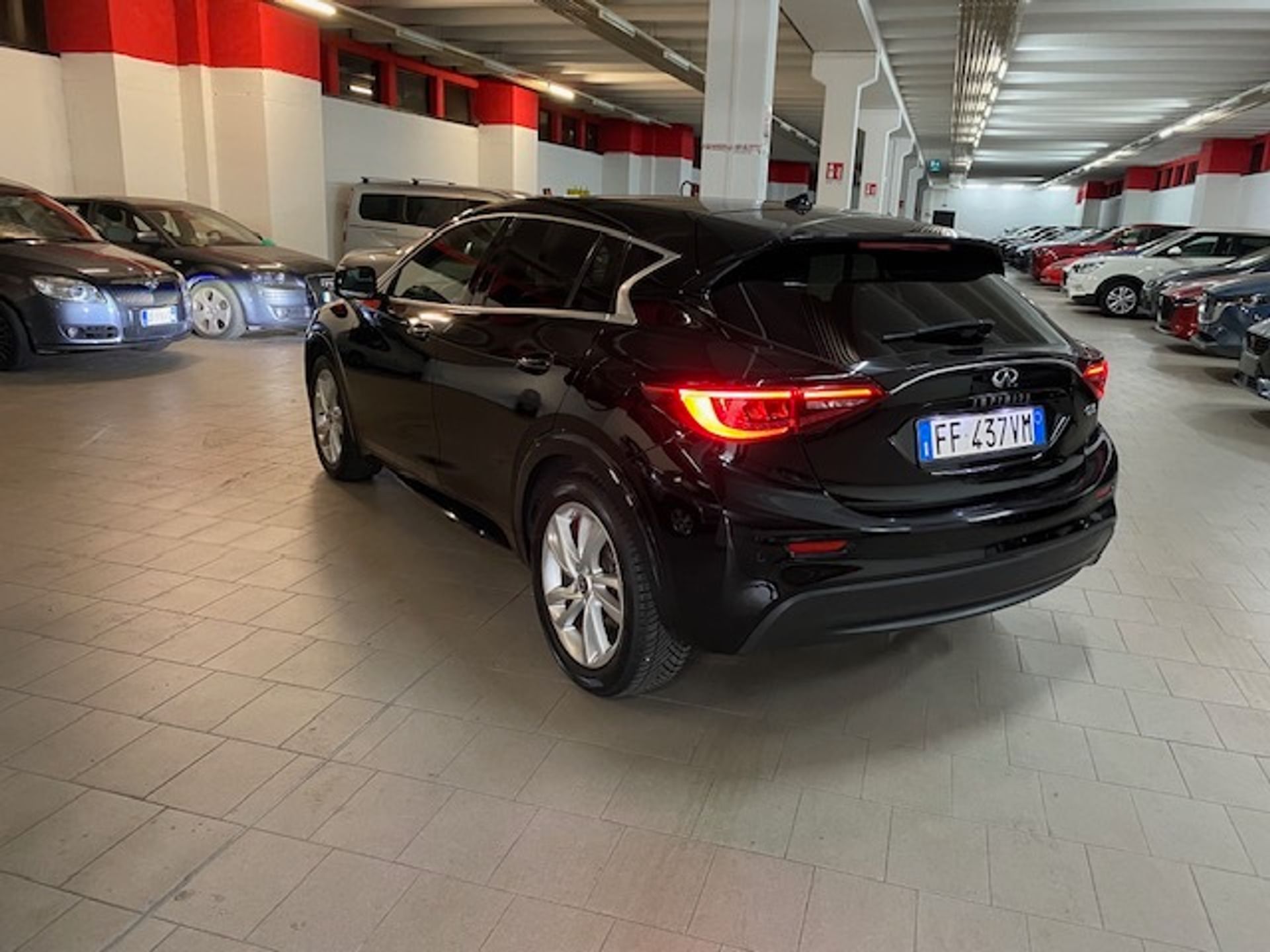 Infiniti Q30