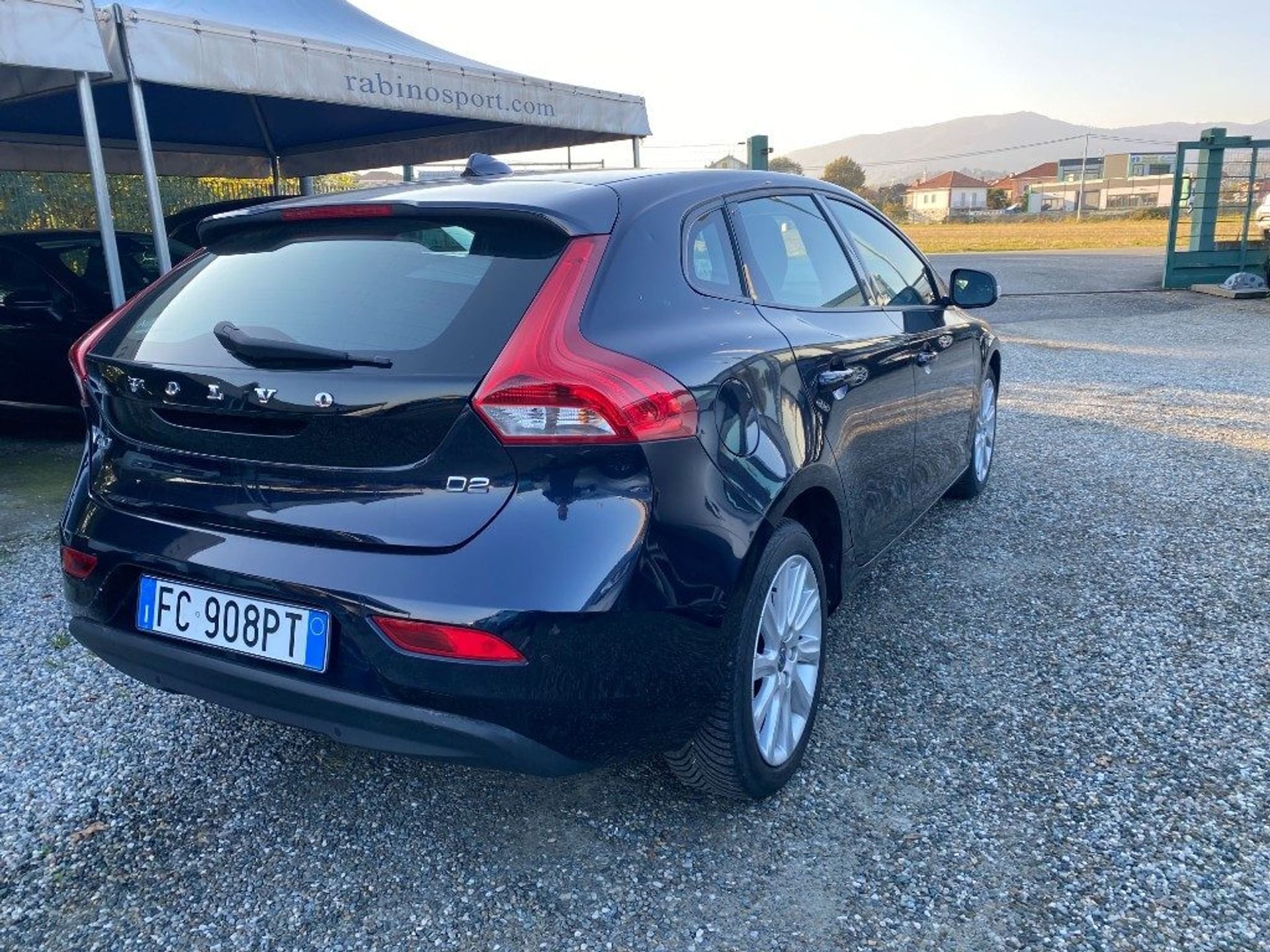 Volvo V40