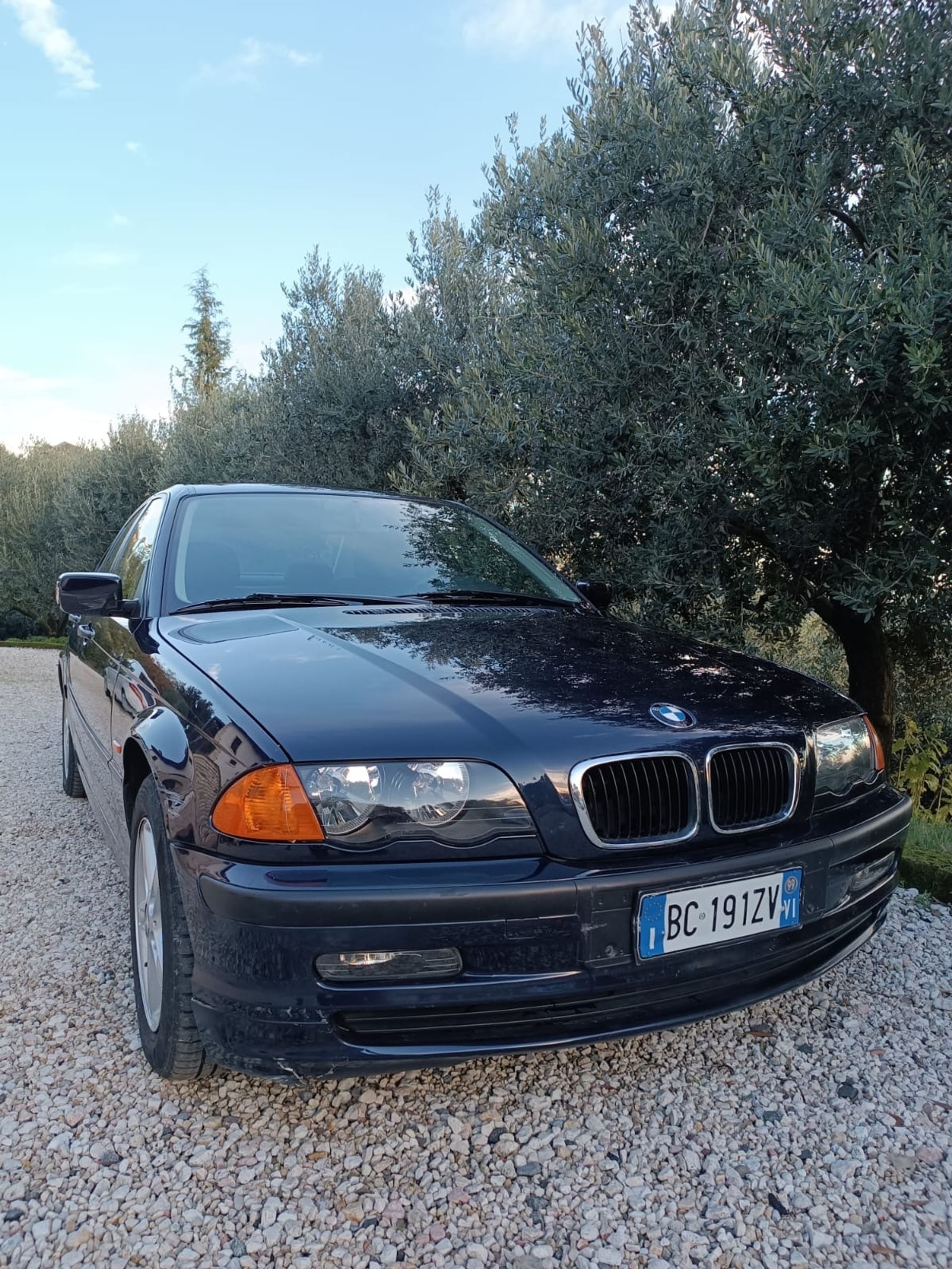 BMW 318i