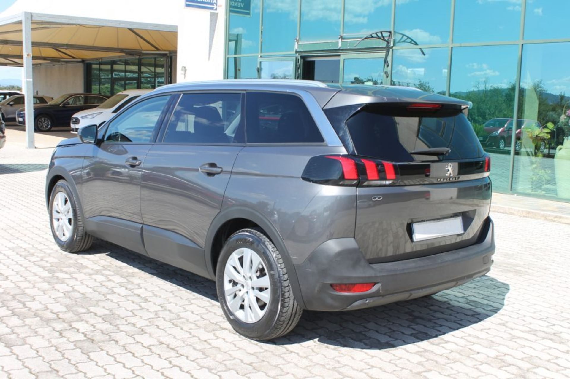 Peugeot 5008