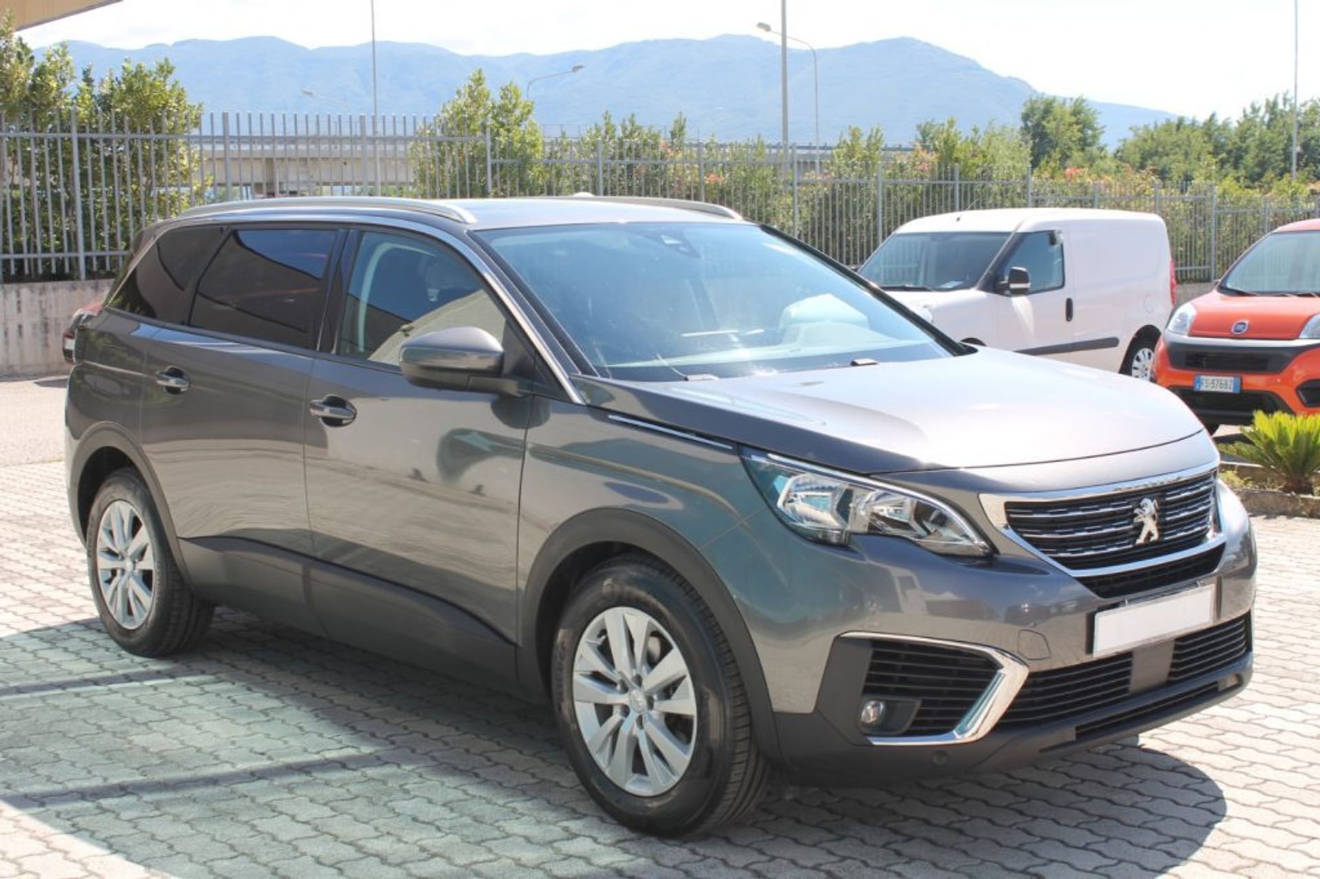 Peugeot 5008