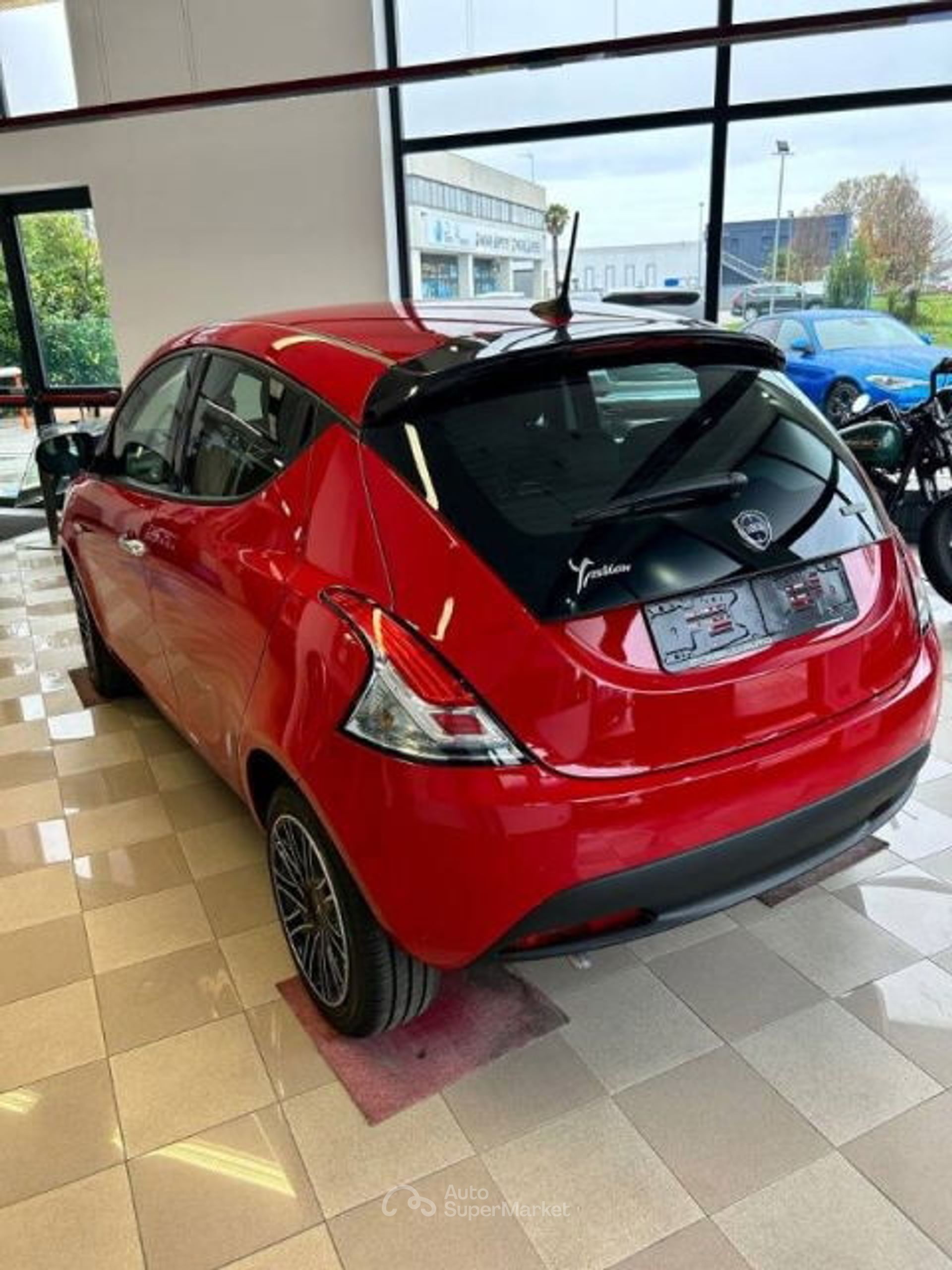 Lancia Ypsilon