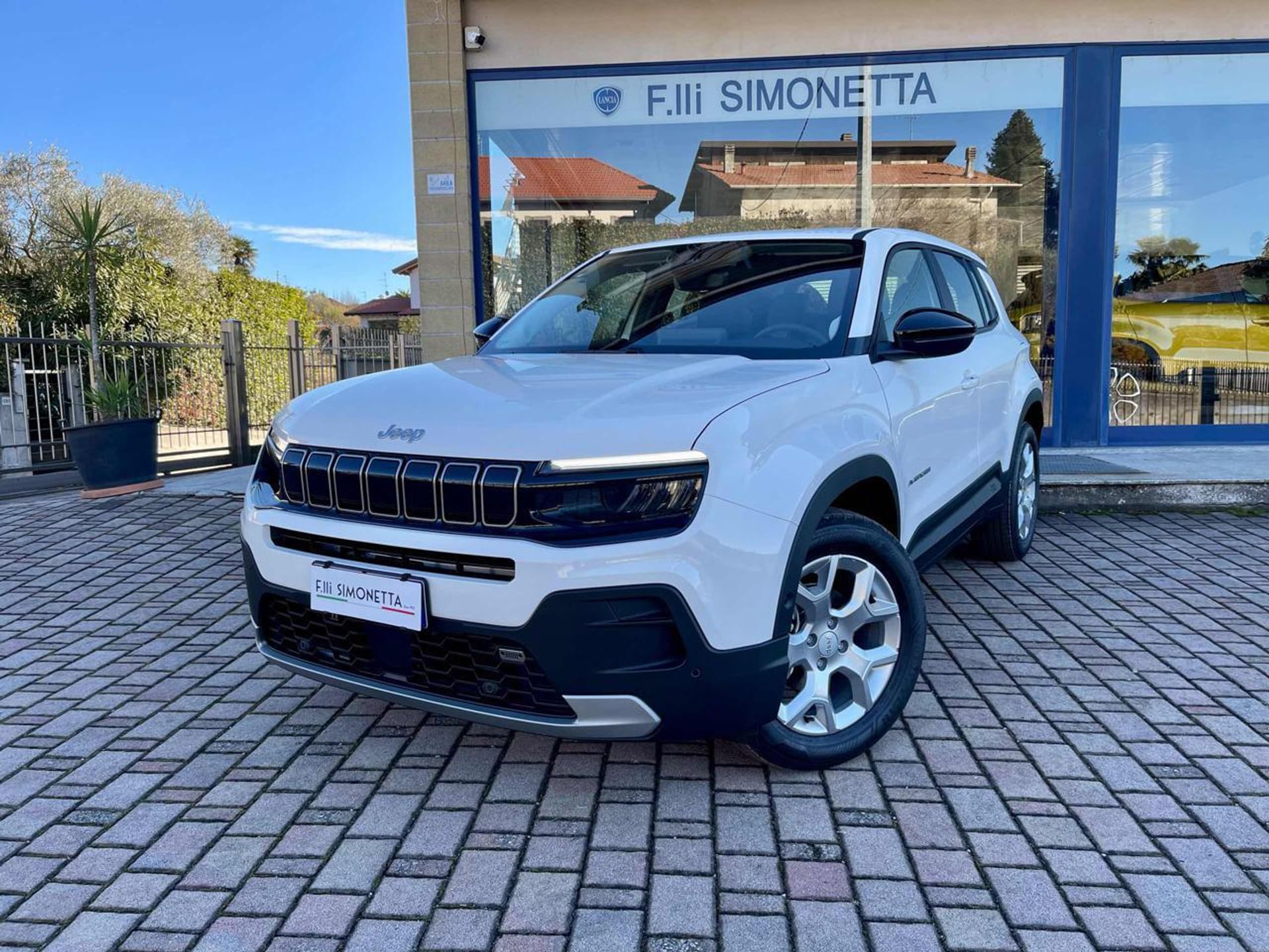 Jeep Avenger 1.2 Turbo 1.2 Turbo Altitude Nuova Benzina con 10 km a Caorle  (VE) - Autosupermarket