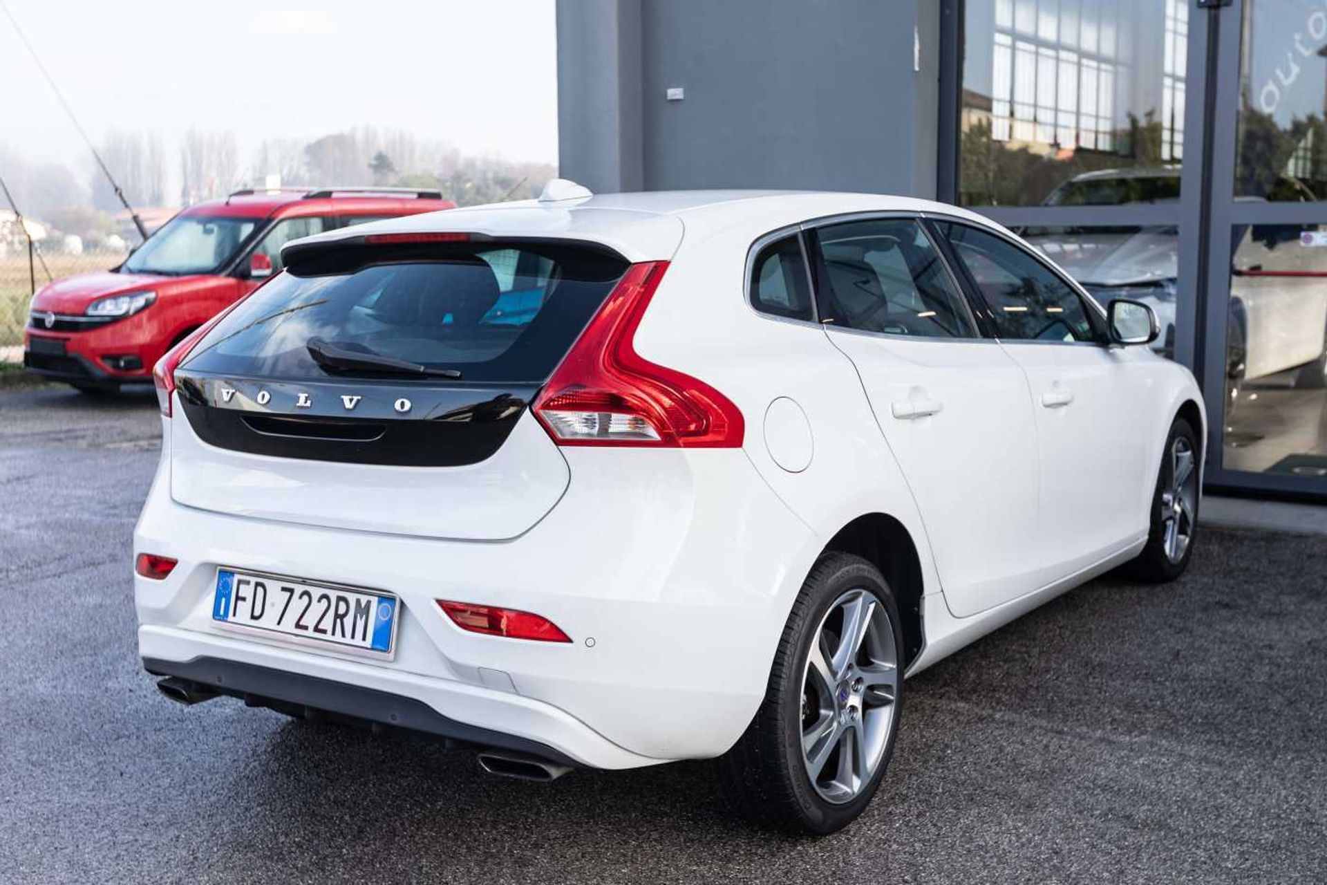 Volvo V40